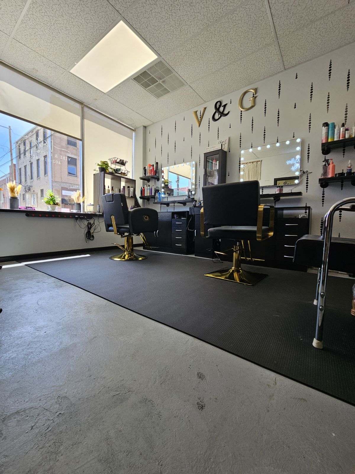 Vibe & Glow Salon 218 E 4th St, Fremont Nebraska 68025