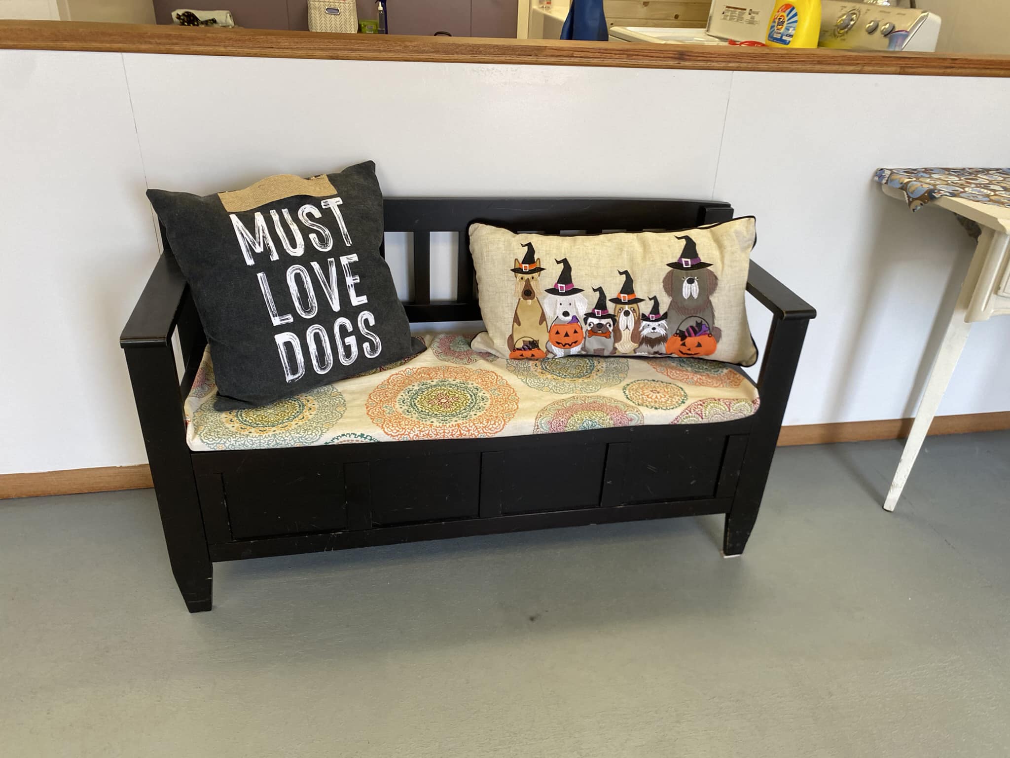 Must Love Dogs Pet Grooming