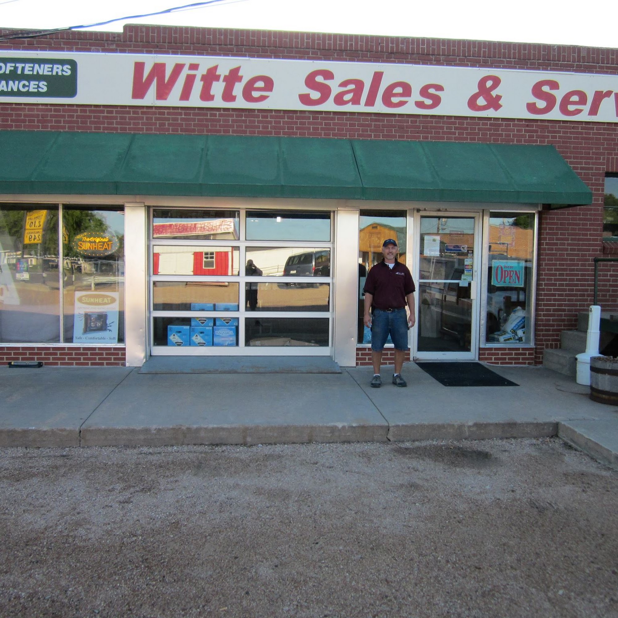 Alan L. Witte Sales & Service 1719 W 2nd St, Hastings Nebraska 68901