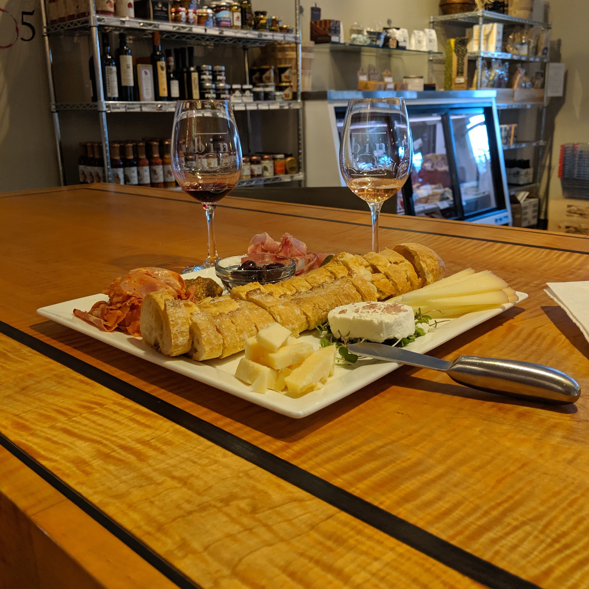 Bin 105 quality wines Lincoln