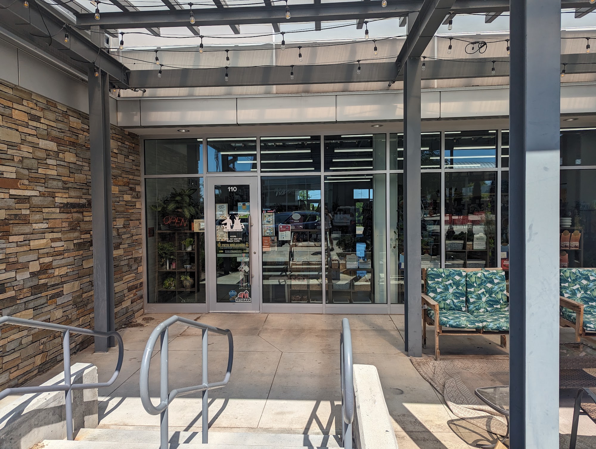 Long Dog Fat Cat Glynoaks Lincoln