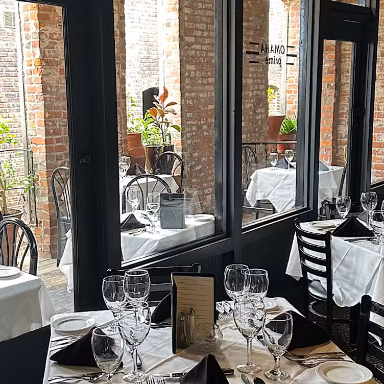 Photo credit: opentable