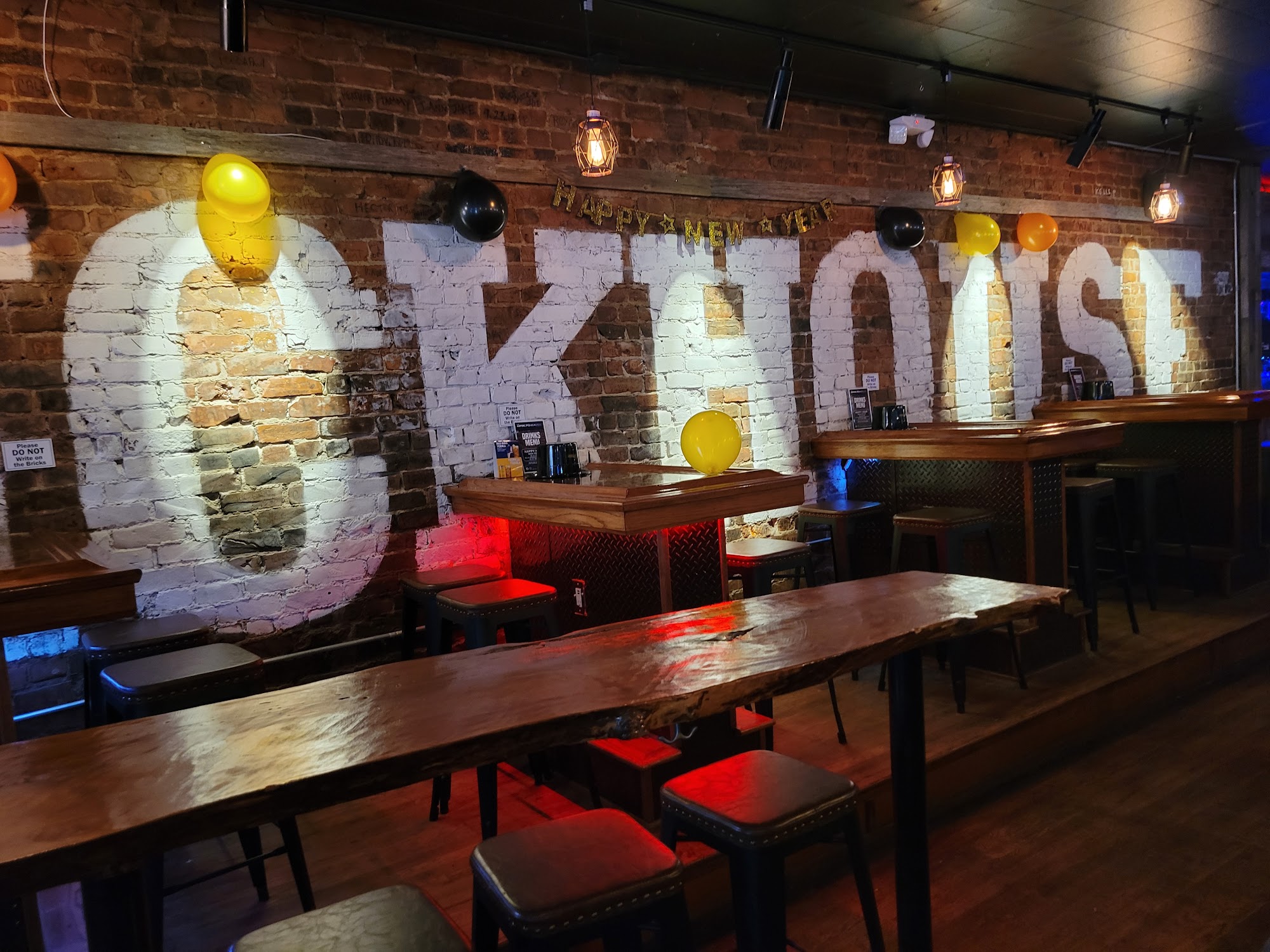 Brickhouse Sportsbar Menu