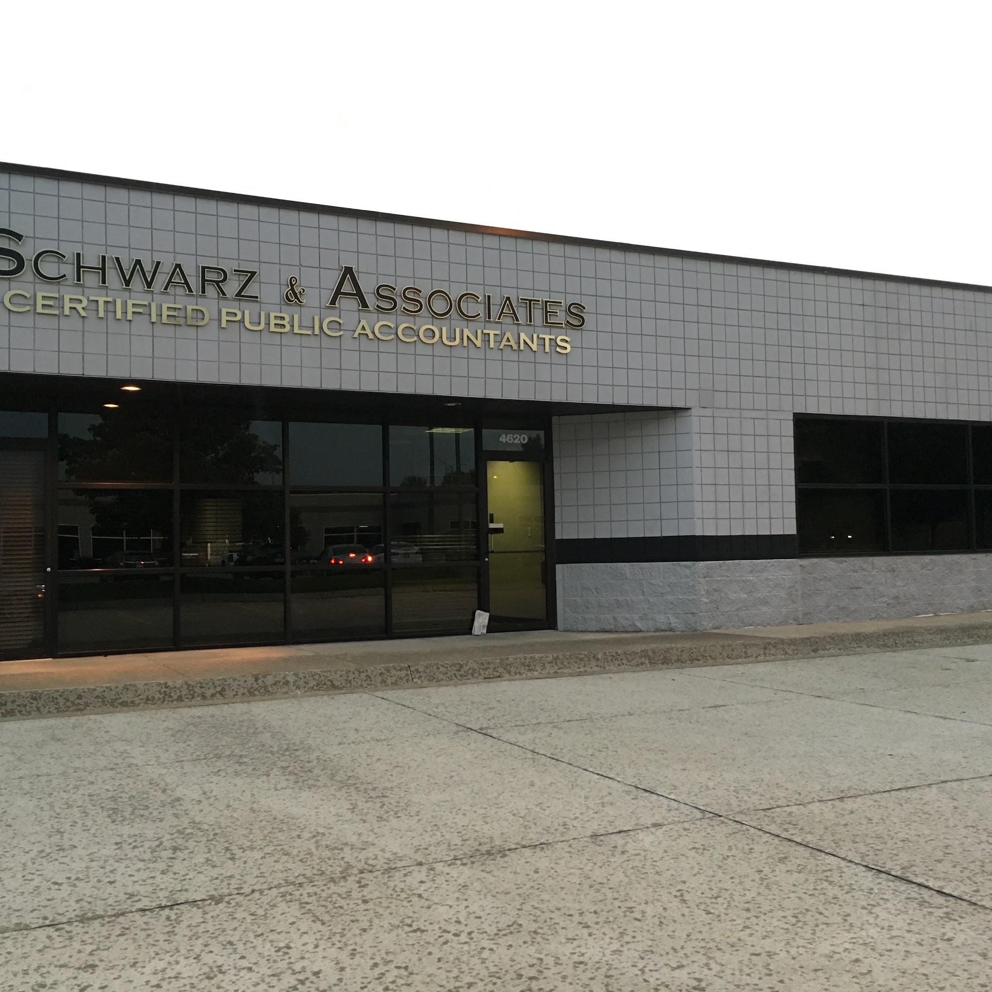 Schwarz & Associates