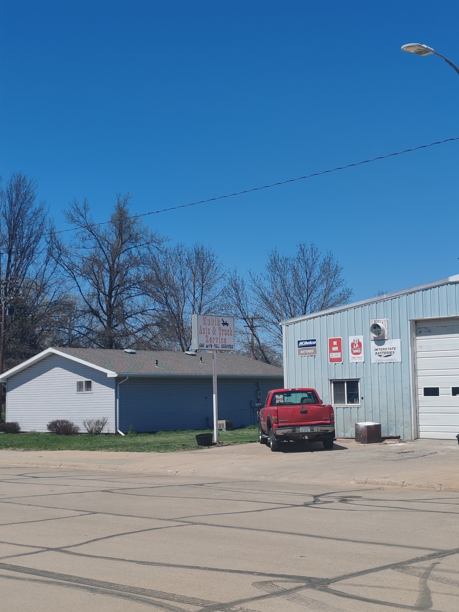 Kubik Auto & Truck Services Prague