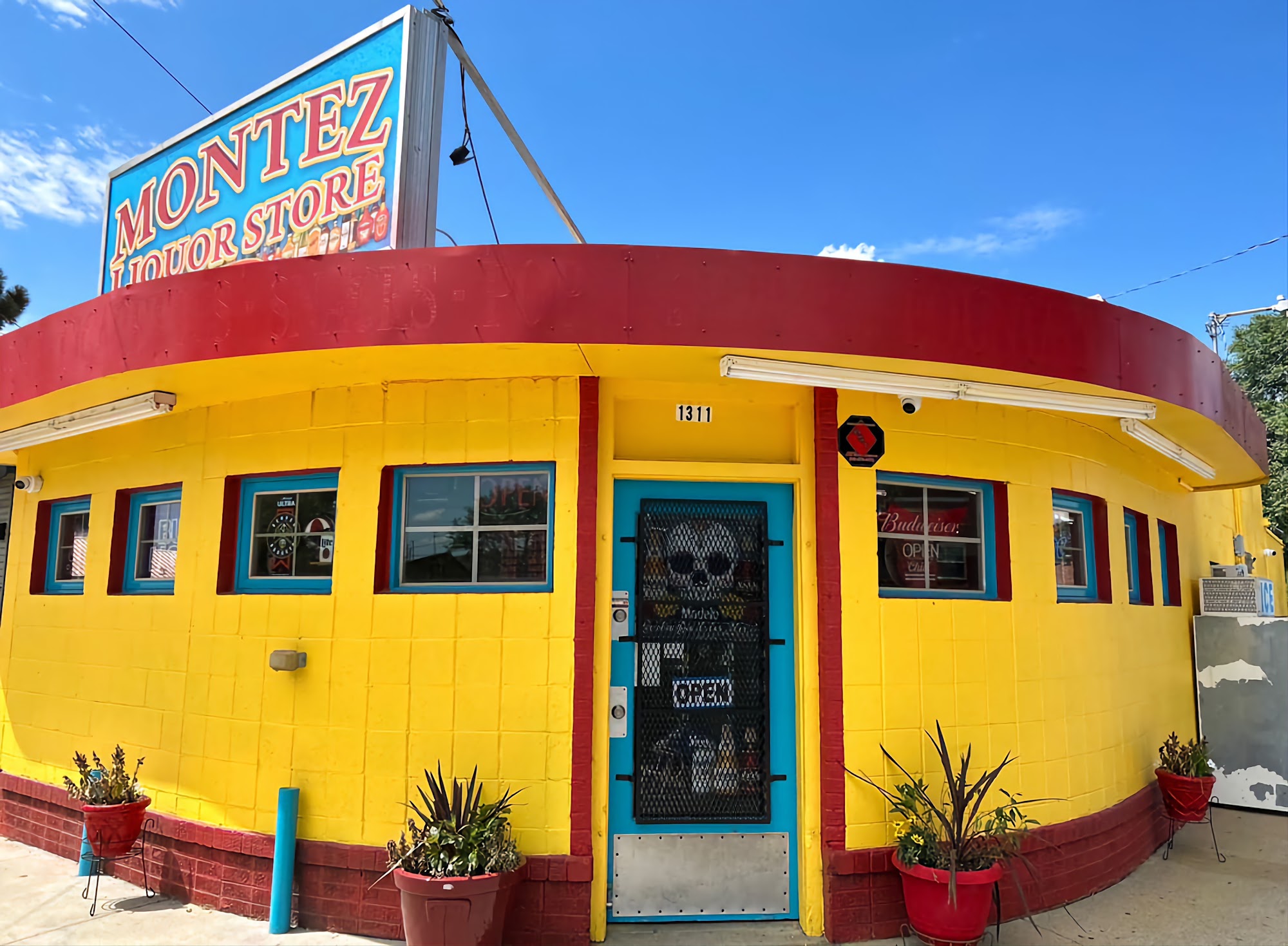 Montez Liquor LLC Scottsbluff