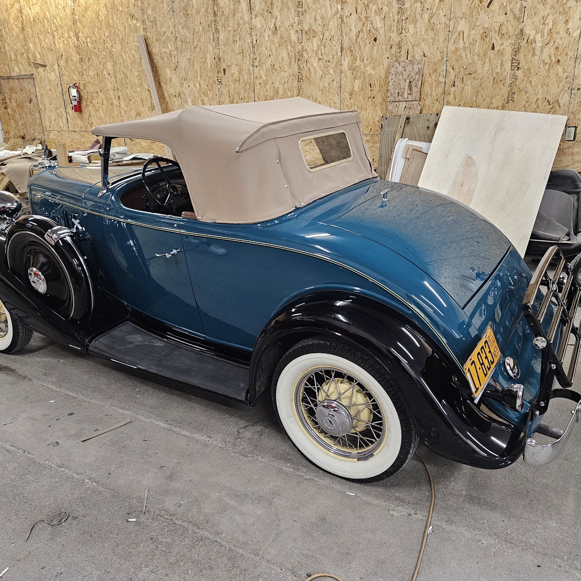 Abee Auto Glass & Upholstery