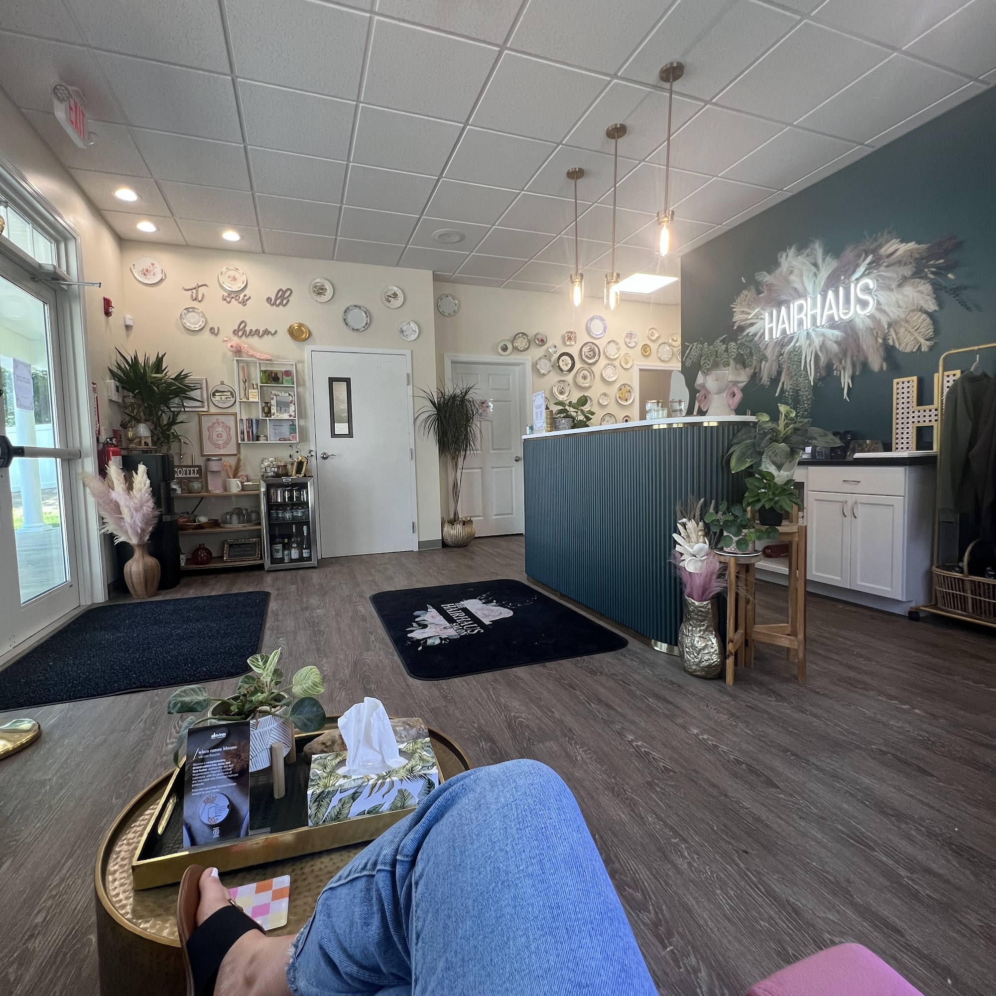 The HairHaus Salon 6 Mohawk Dr, Londonderry New Hampshire 03053