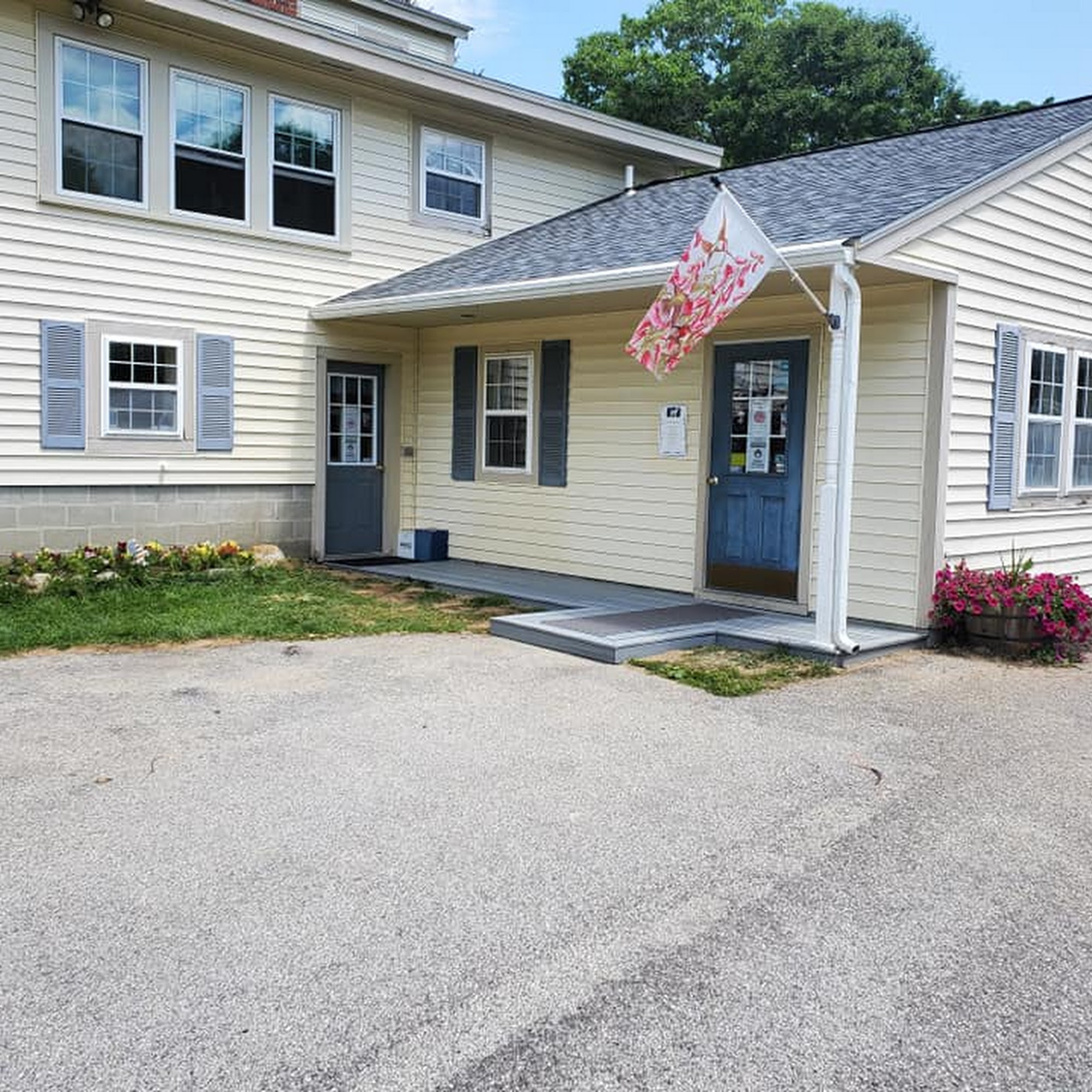 Town & Country Animal Hospital New Boston