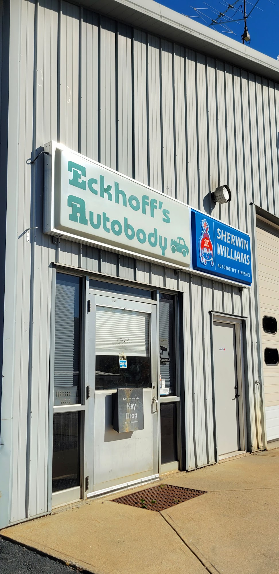 Eckhoff Auto Body Inc