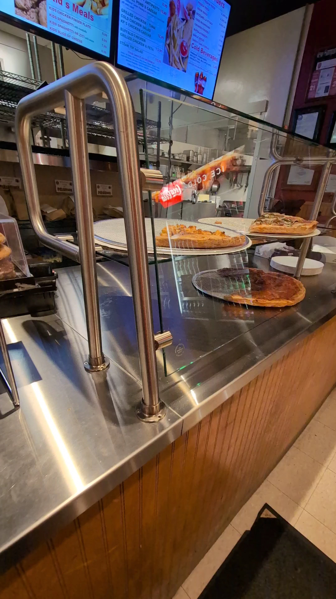 Kendall Pond Pizza Restaurant Menu