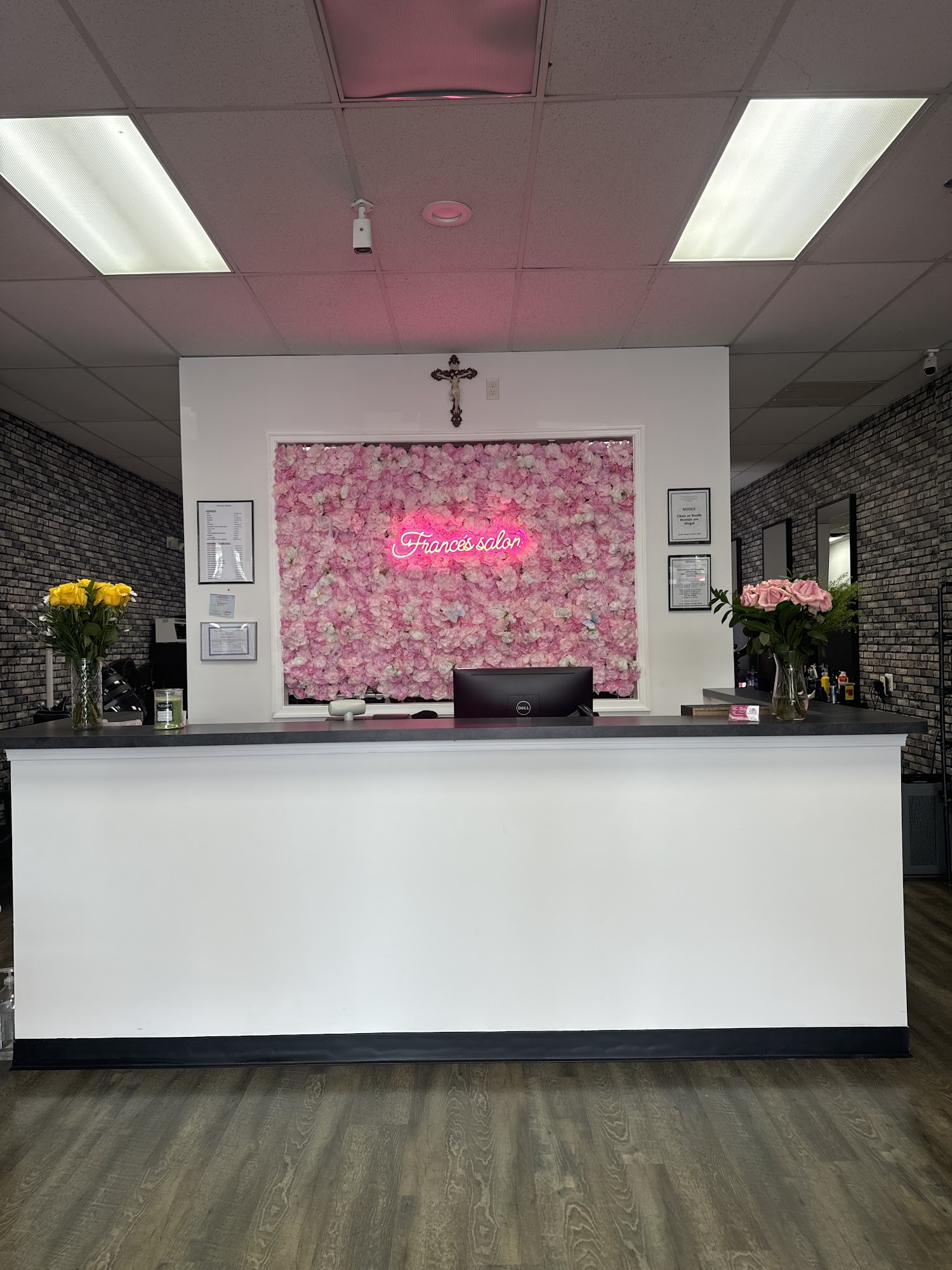 Frances Unisex Hair Salon