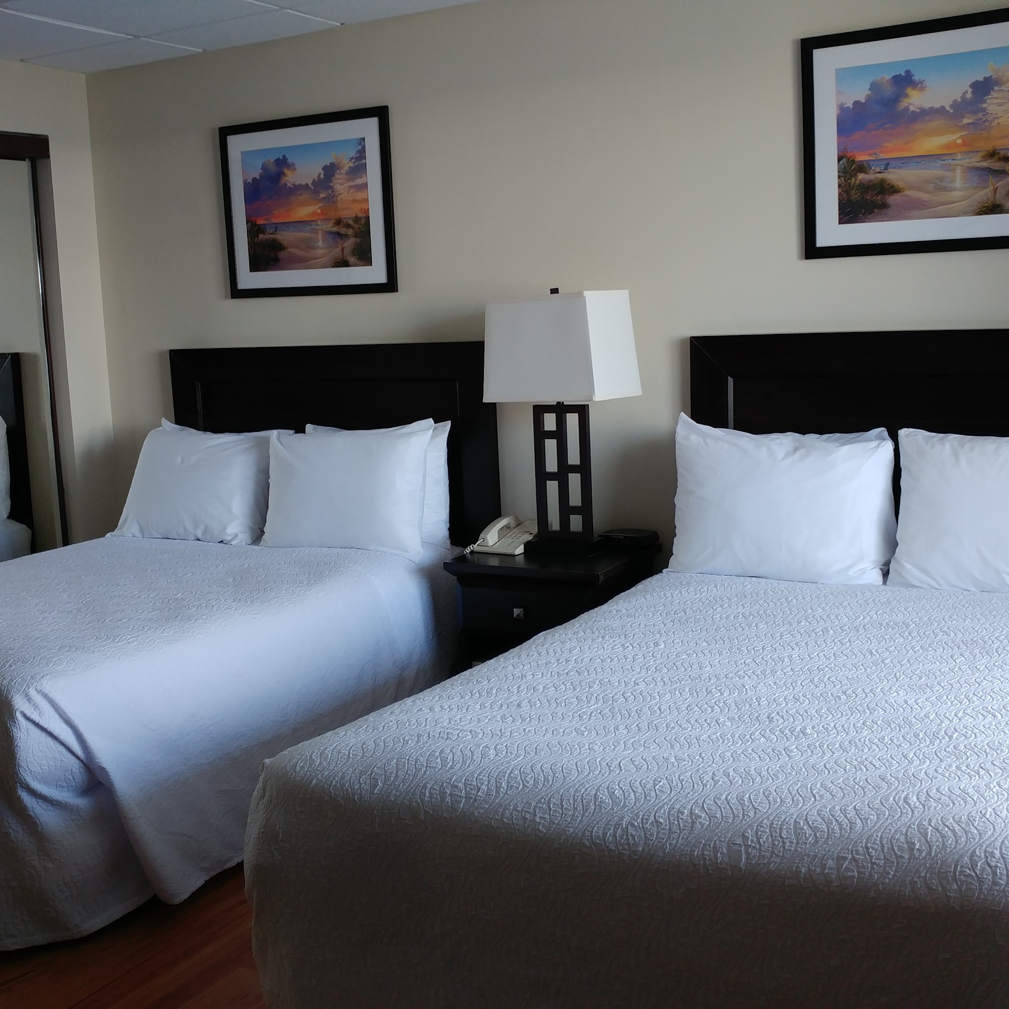 The Engleside Inn and Restaurant Beach Haven