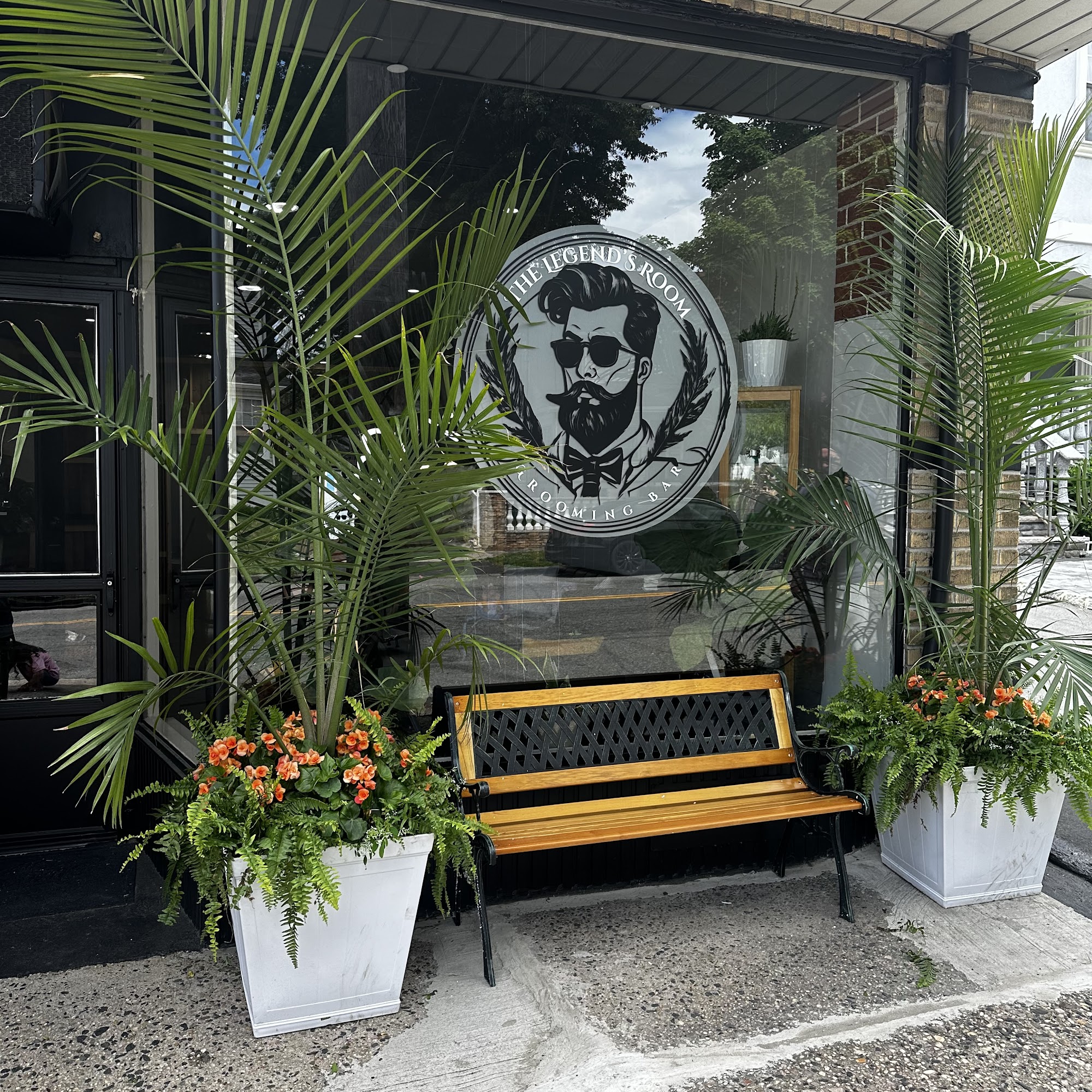 The Legends Room Grooming Bar