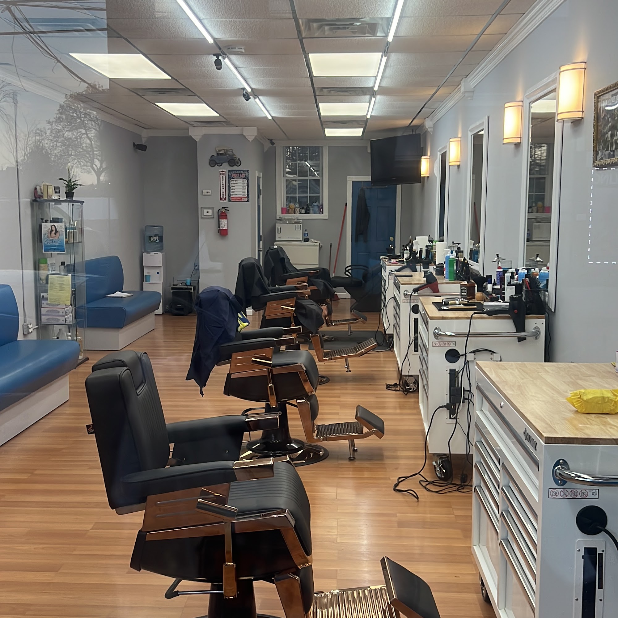 Chris Barbershop 44D Dodd St, Bloomfield New Jersey 07003