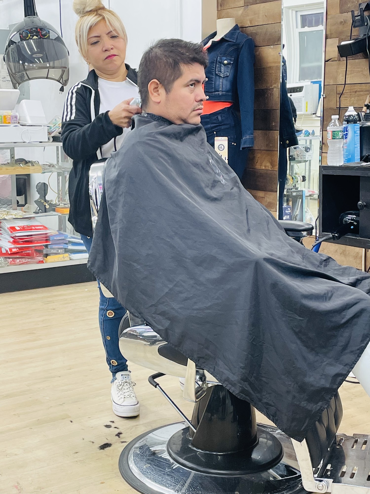 Lizbeautysalon 2307 Federal St, Camden New Jersey 08105