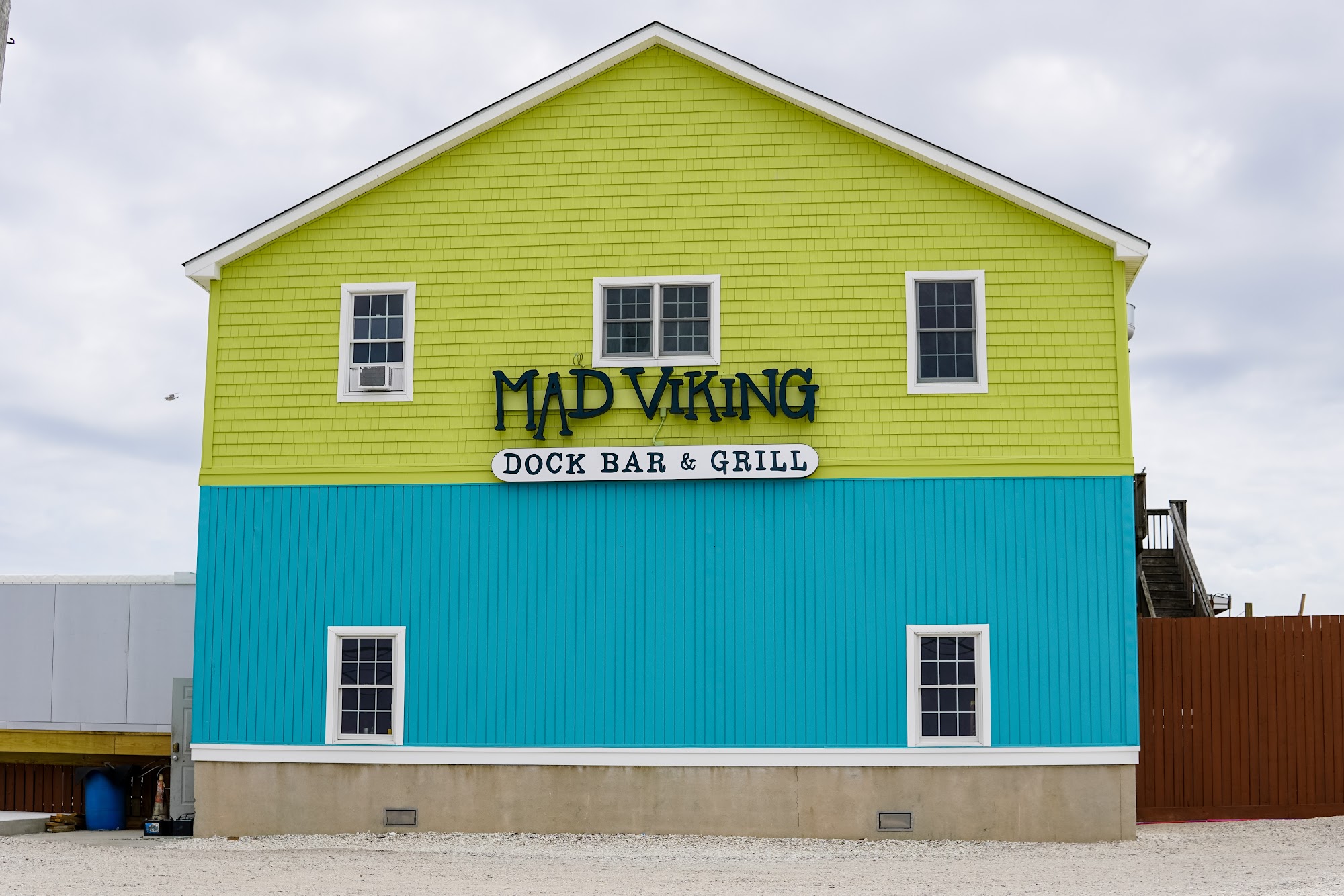 Mad Viking Dock Bar & Grill 926 Ocean Dr, Cape May