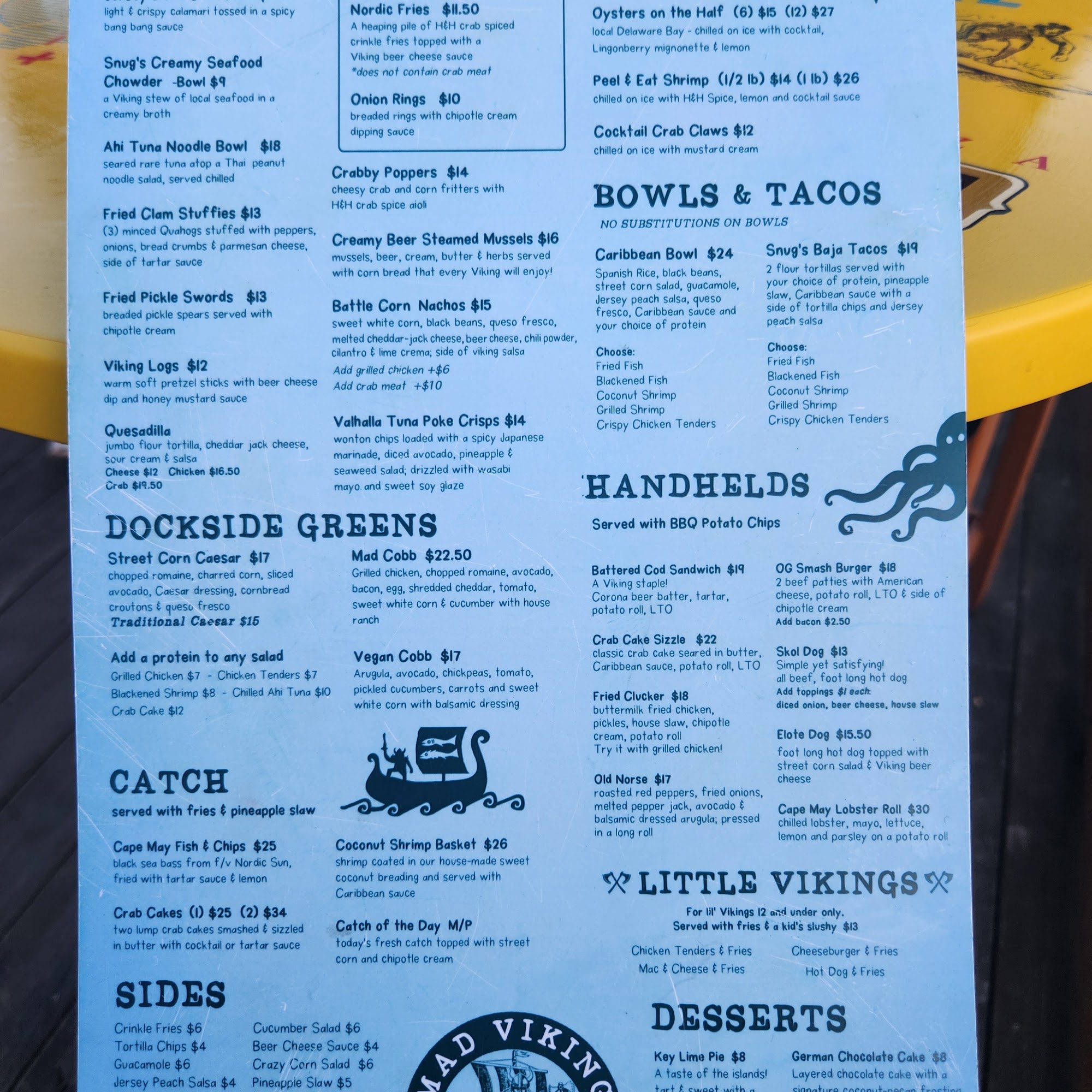 Mad Viking Dock Bar & Grill