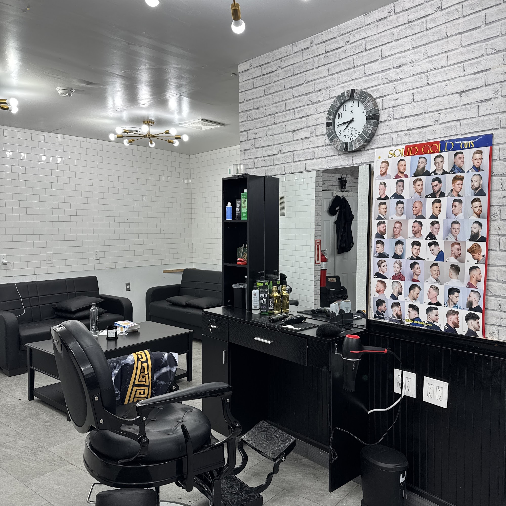 Edgewater barber shop 1048 River Rd, Edgewater New Jersey 07020