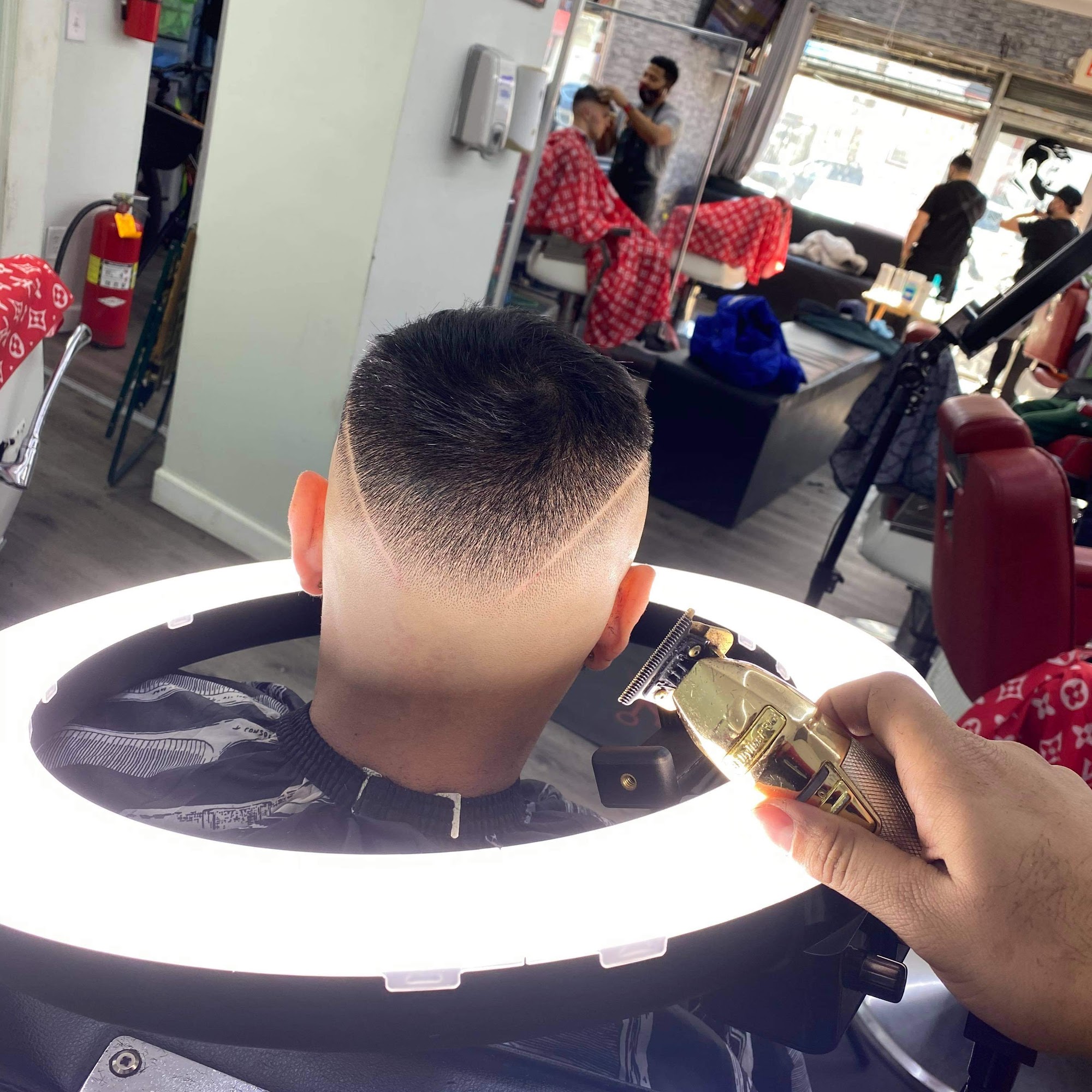 El Coro Barber Shop 403 Elizabeth Ave, Elizabeth New Jersey 07206