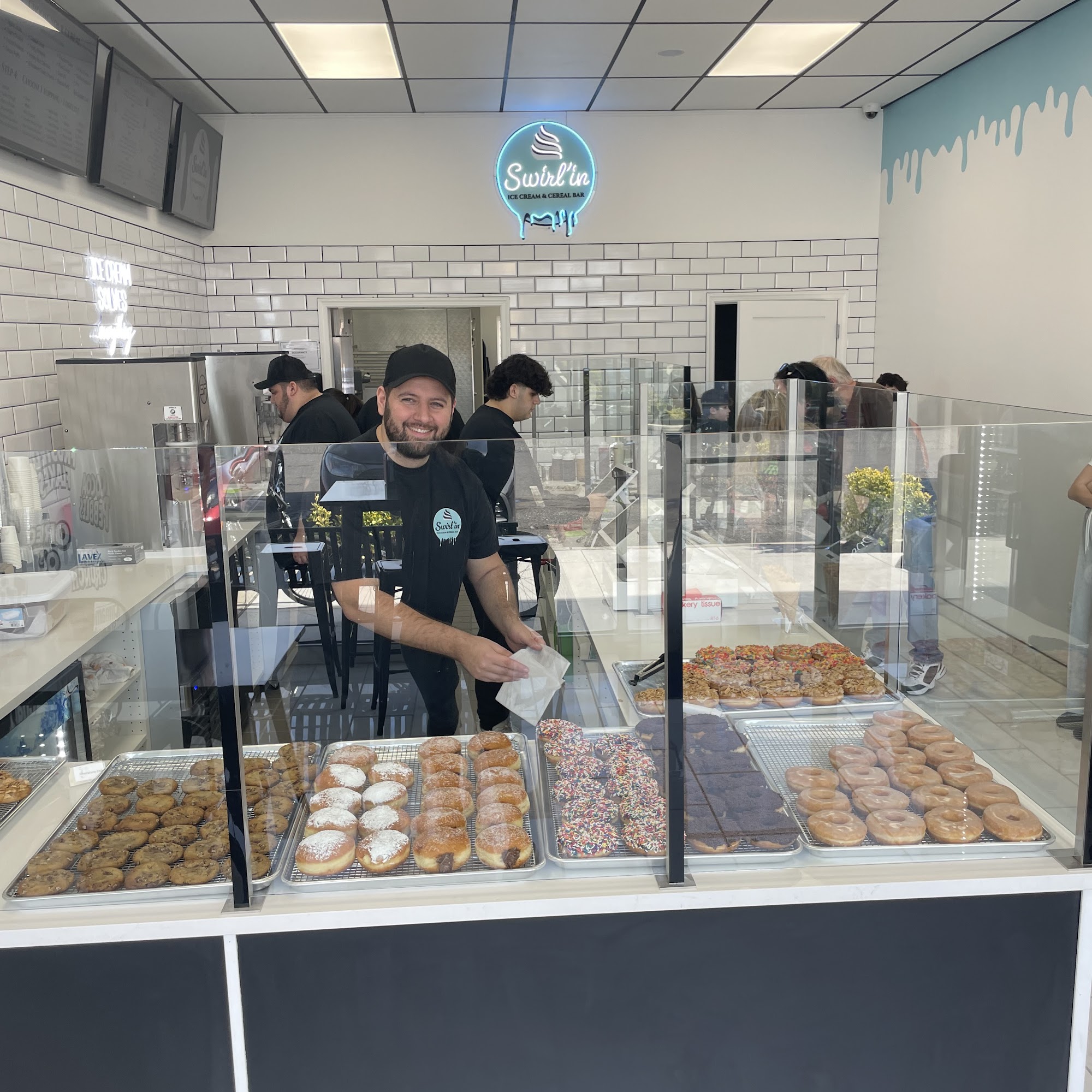 Swirl'in Ice Cream & Cereal Bar Evesham