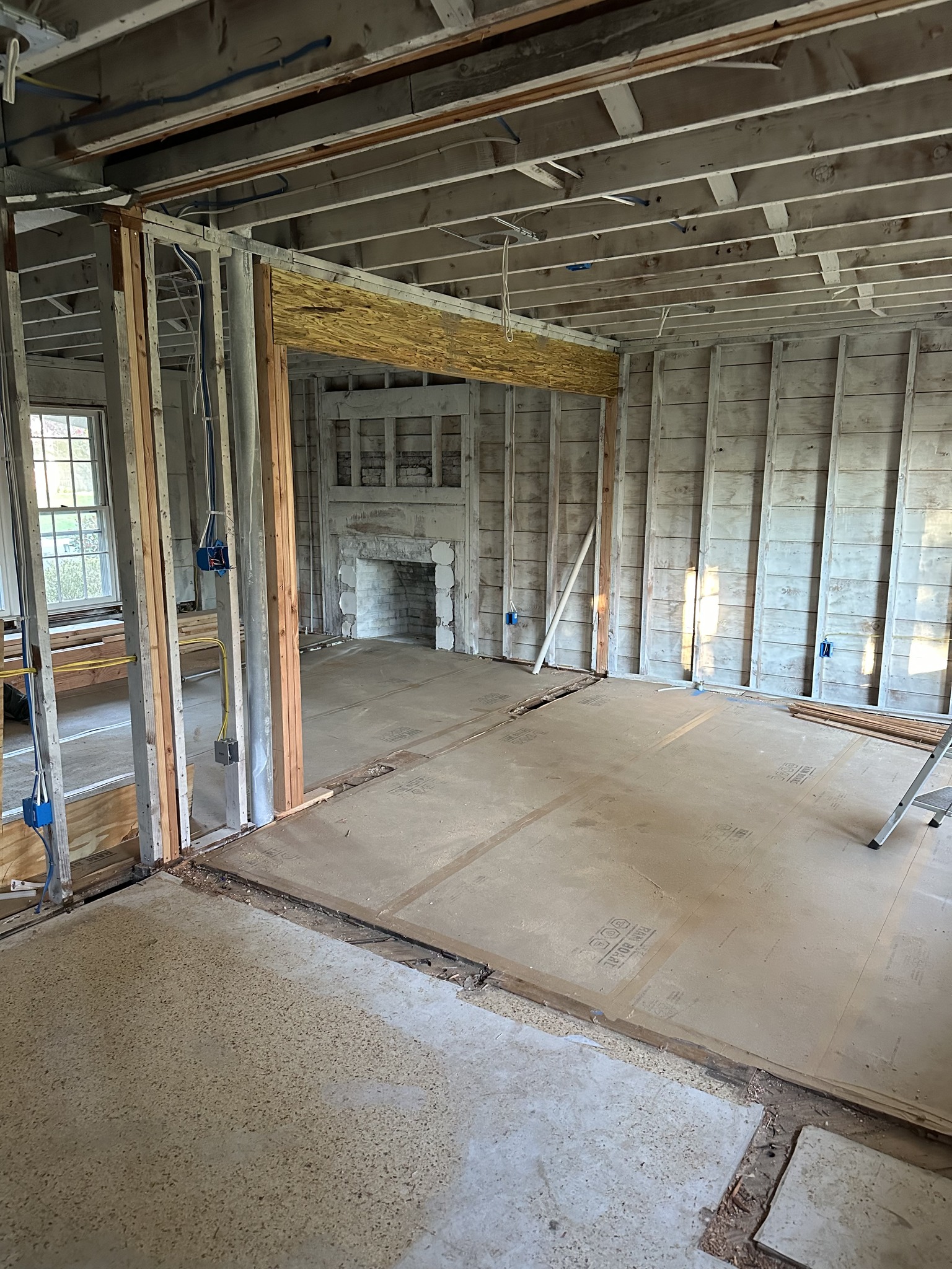 Service Solutions & General Contracting