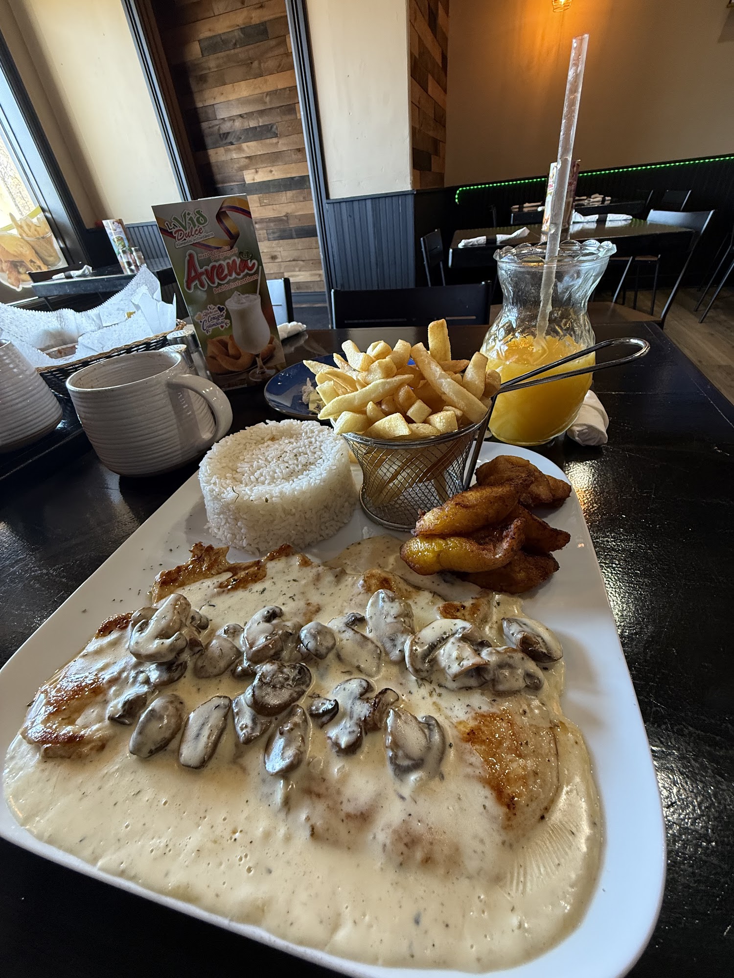 Sabores De Colombia Menu