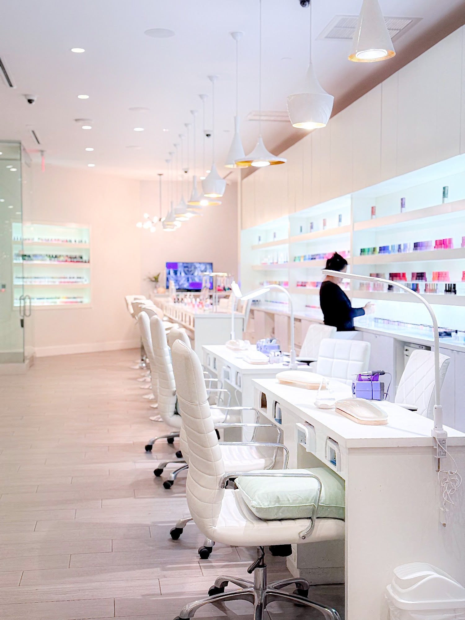 Mattegloss 390 Hackensack Ave, Hackensack New Jersey 07601