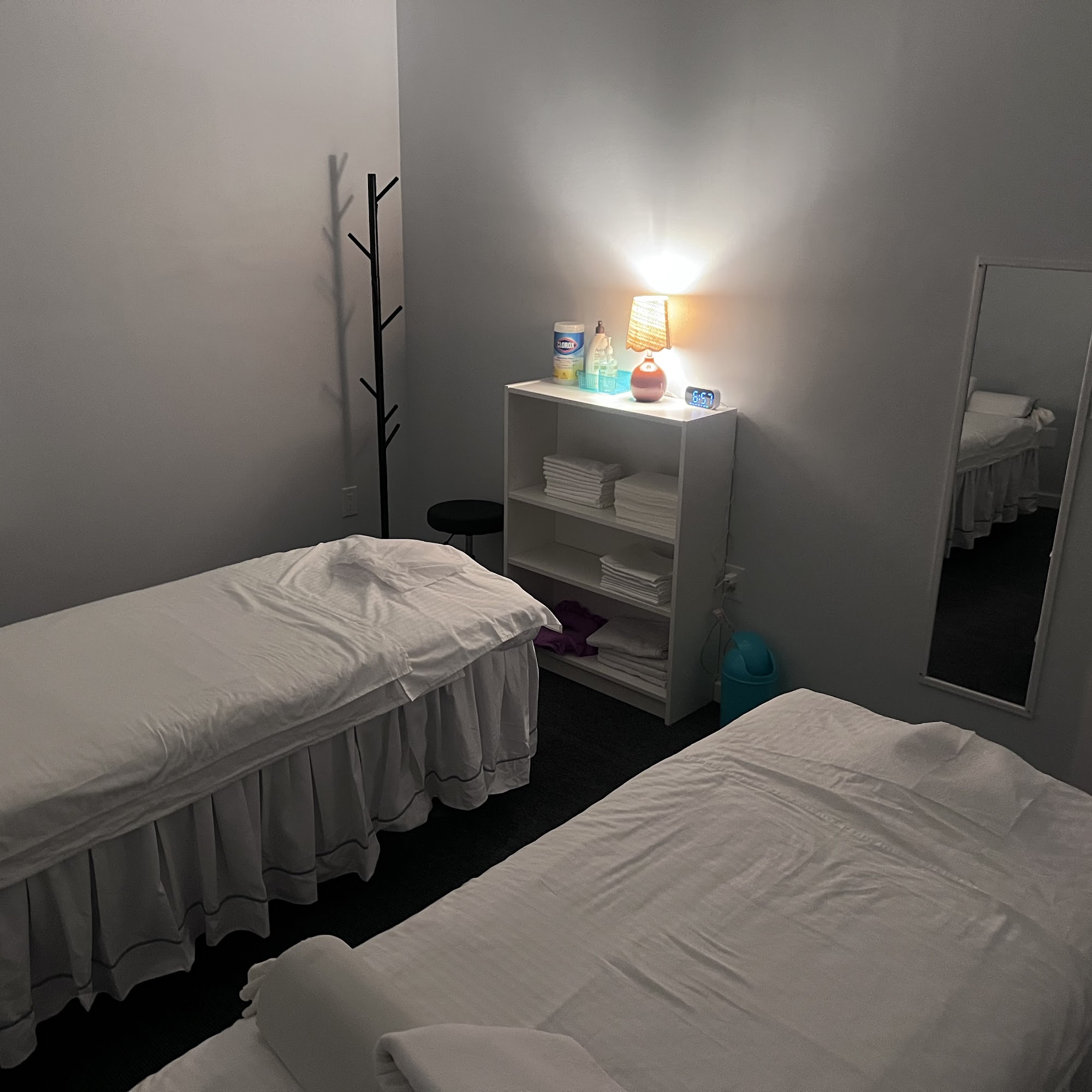 Sunflower Massage 68 1930 NJ-57 Ste. 11, Hackettstown New Jersey 07840