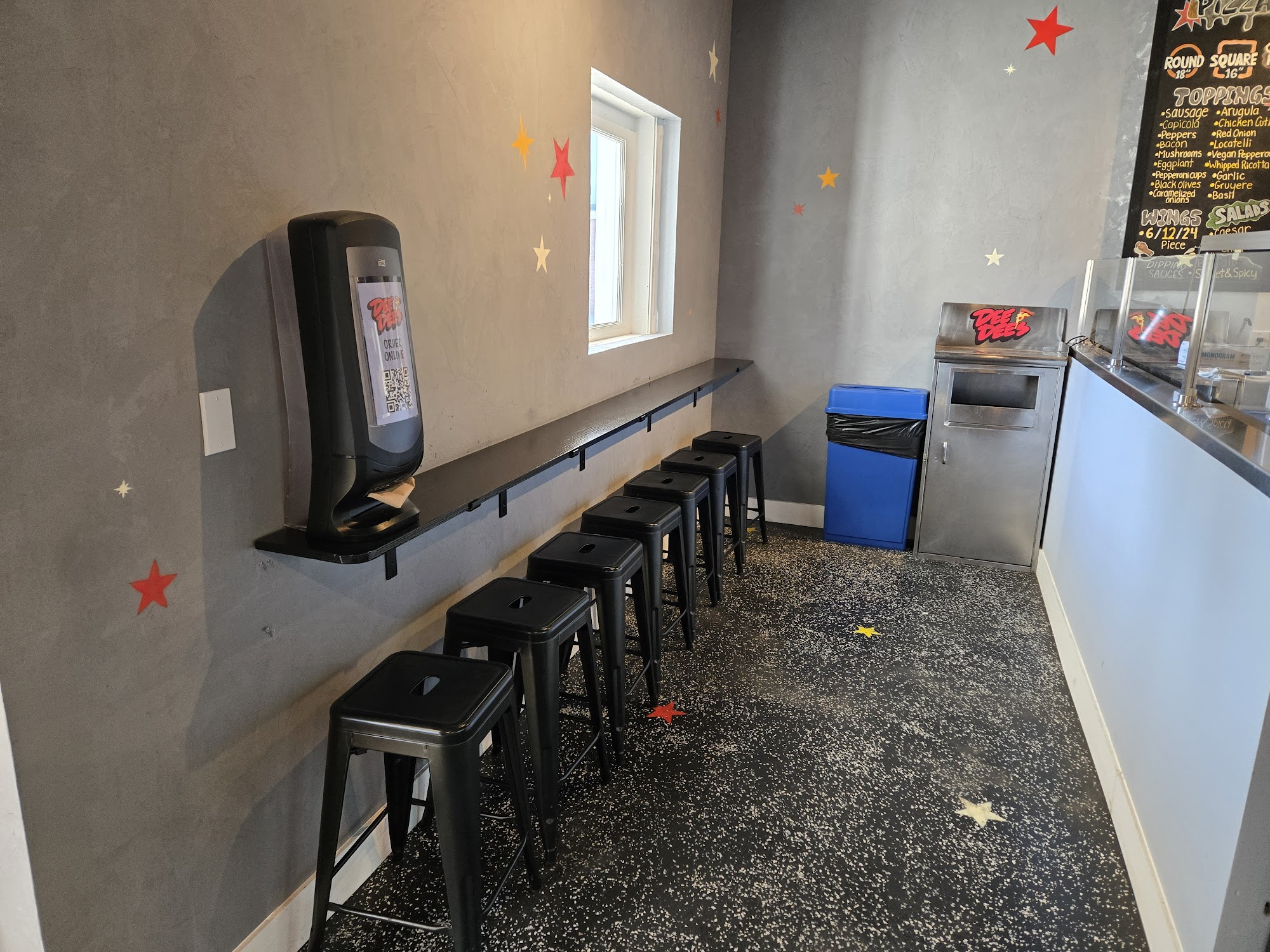 DeeDee's Pizza Highland Park