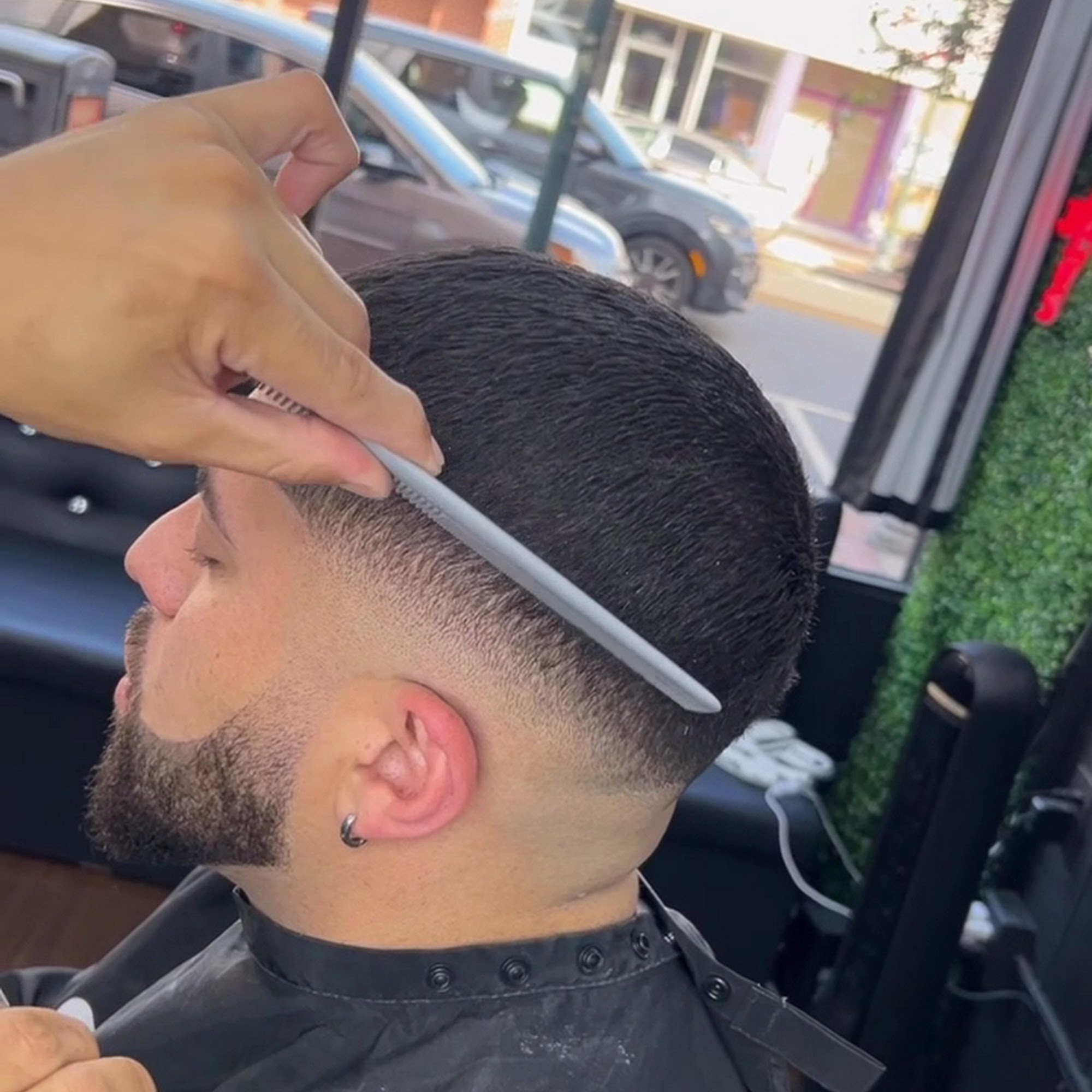 SUPREME BARBERSHOP KEARNY