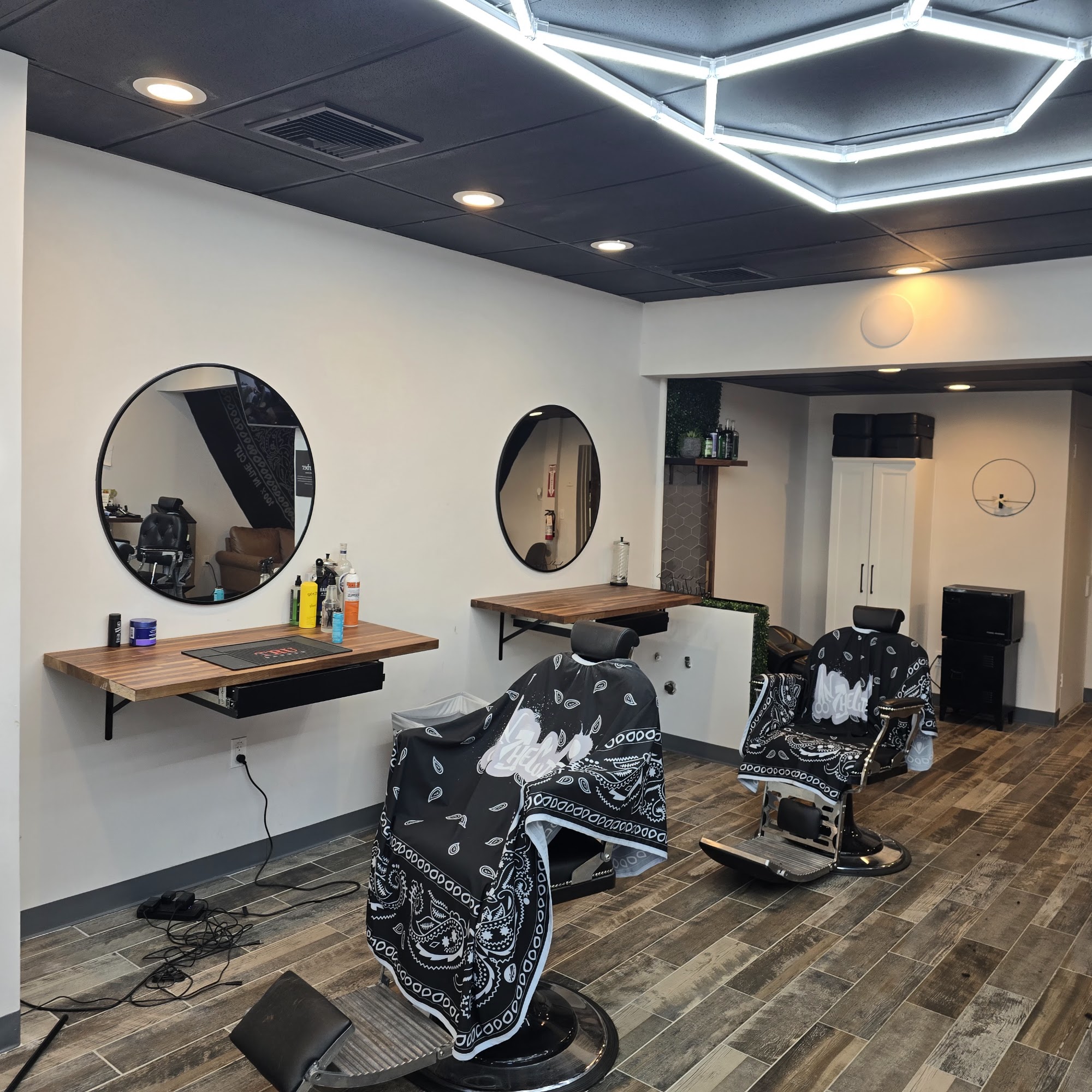 In The Cut Barbershop & Shave Parlor