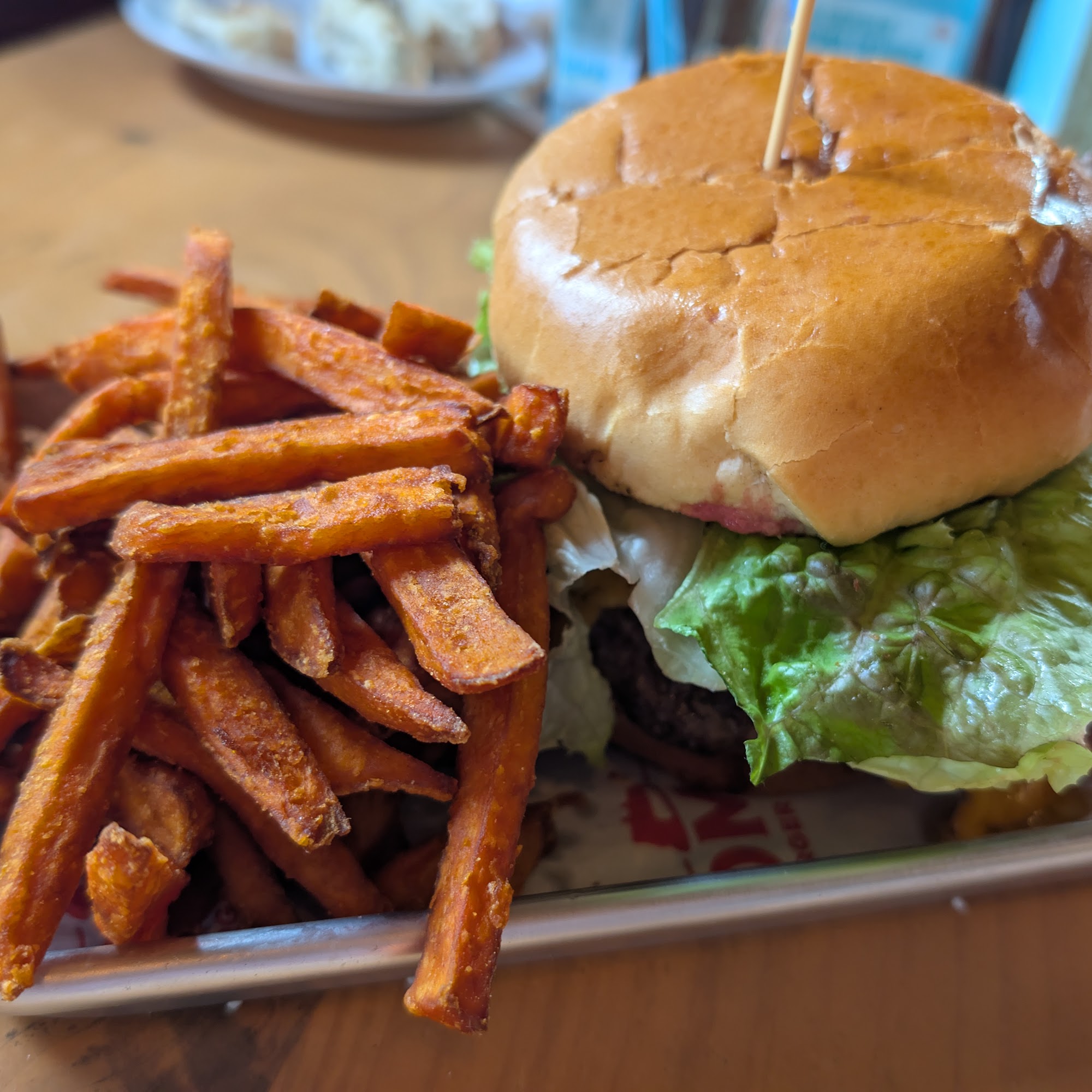 OMG Burgers & Brew Long Valley