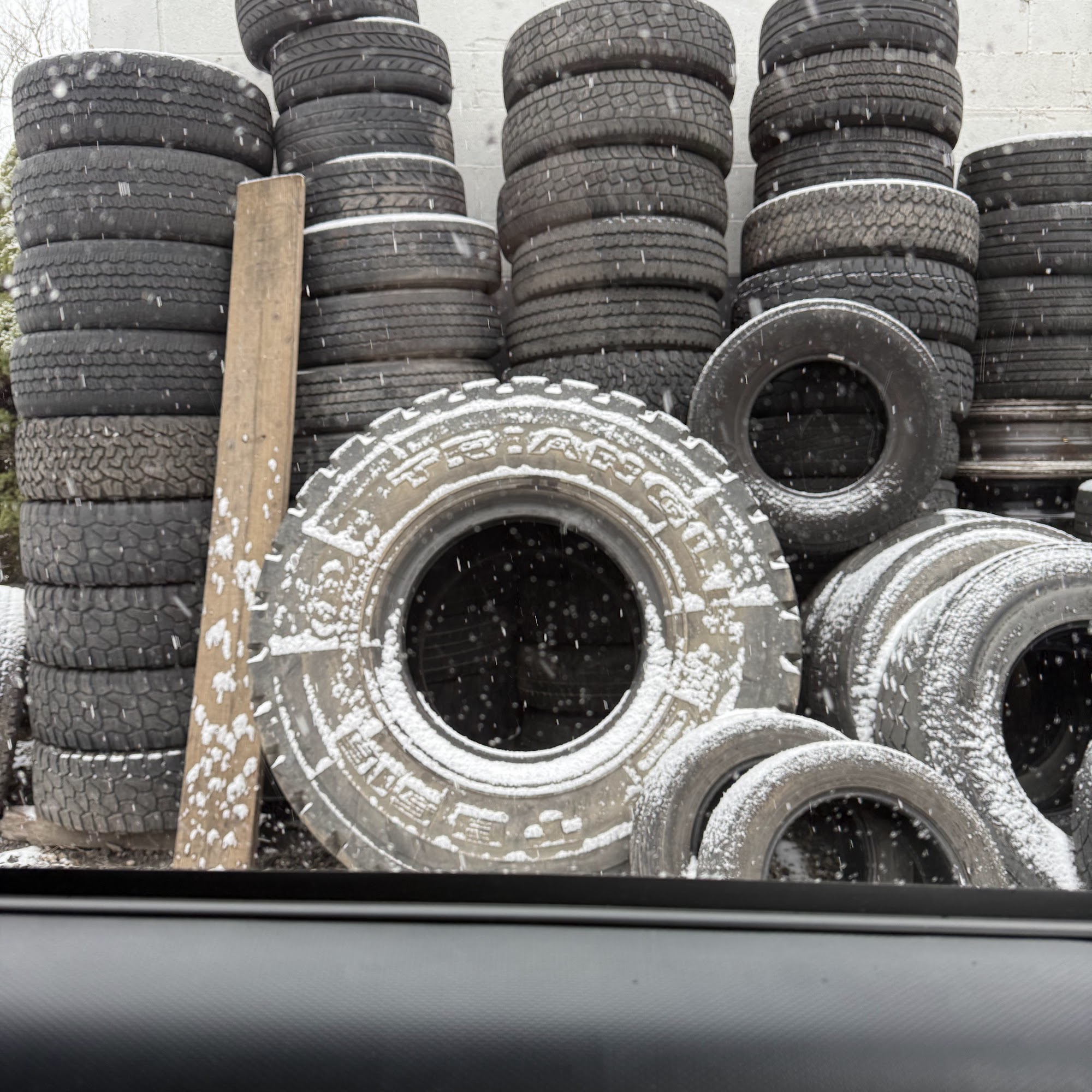CHUZO'S TIRE INC