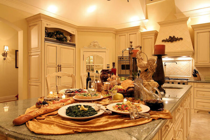 Mr Paul's Custom Cabinets