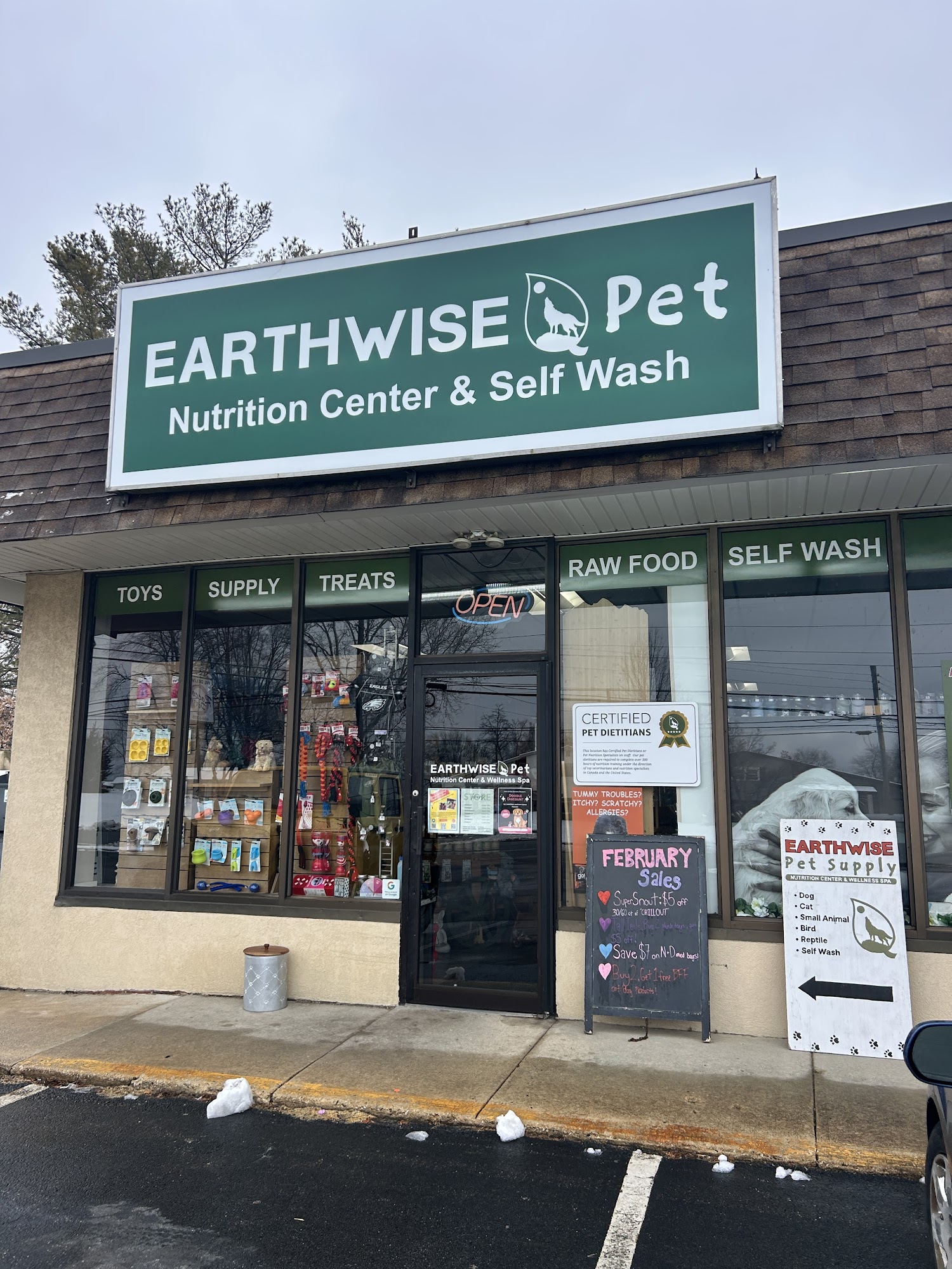 EarthWise Pet Supply Mantua Mantua
