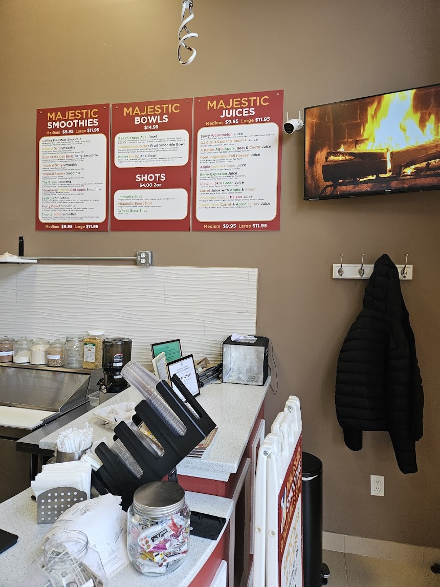 Majestic Smoothie and Juice Bar Maplewood