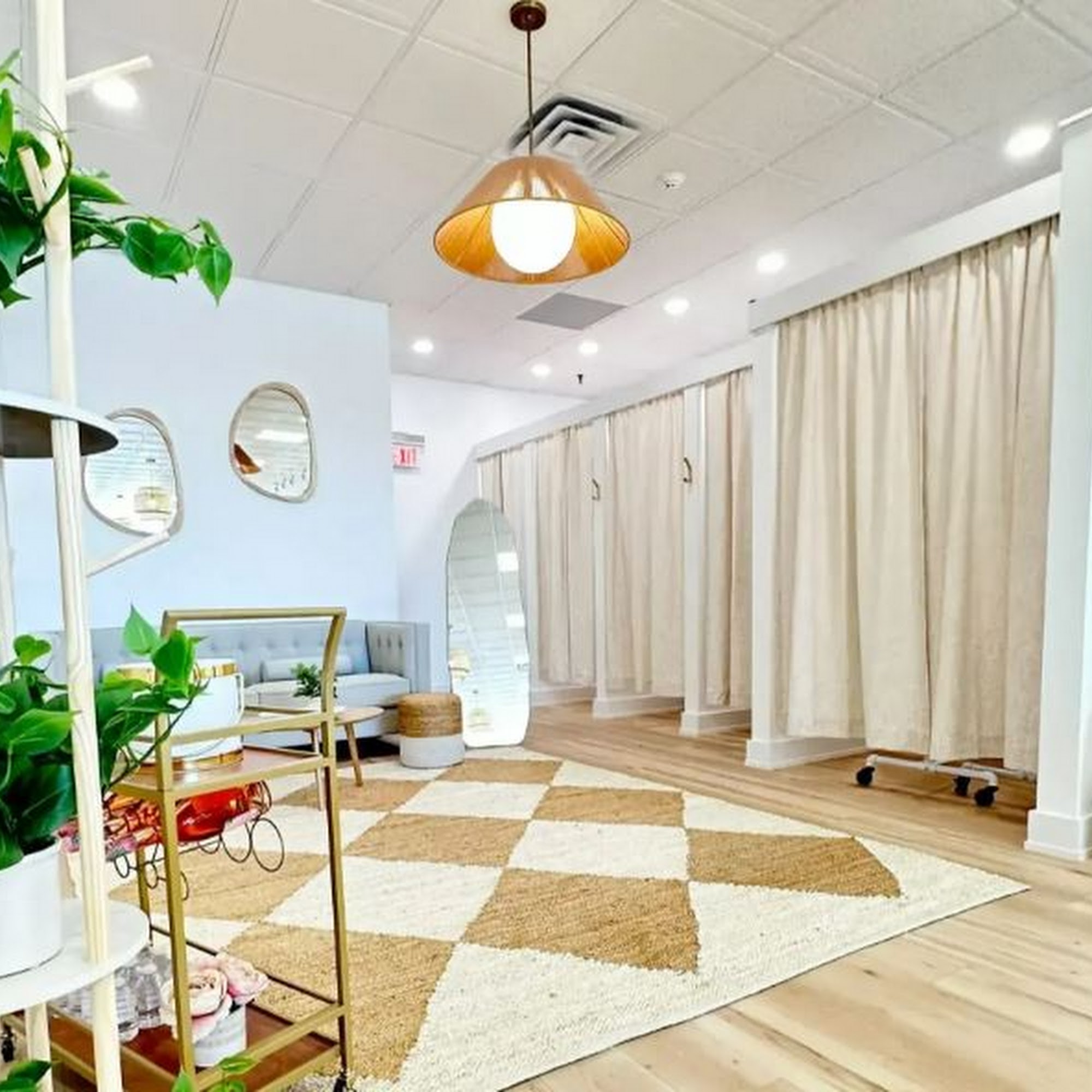 Mixology Clothing Company Marlboro