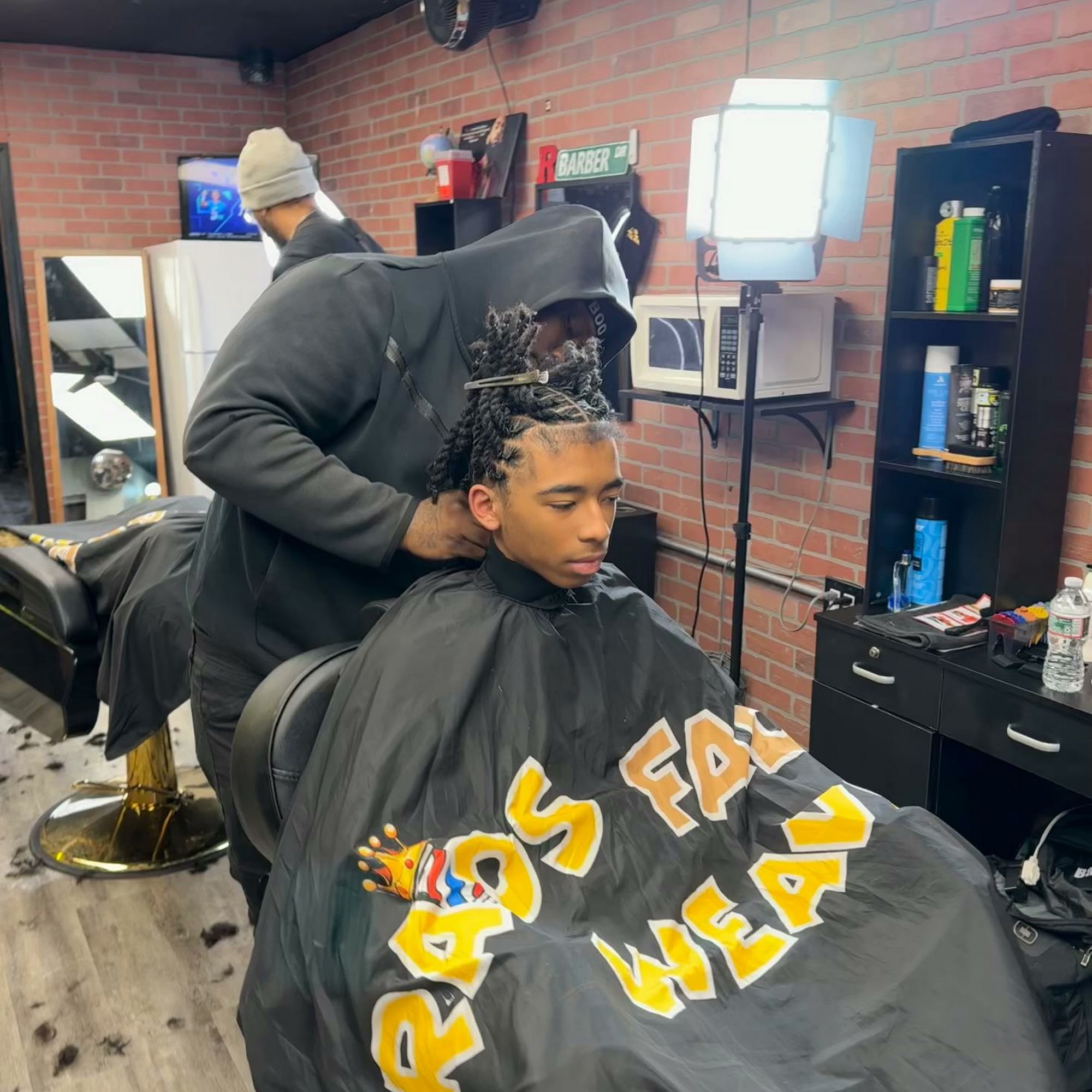 BRAIDS FADES AND WEAVES L.L.C.