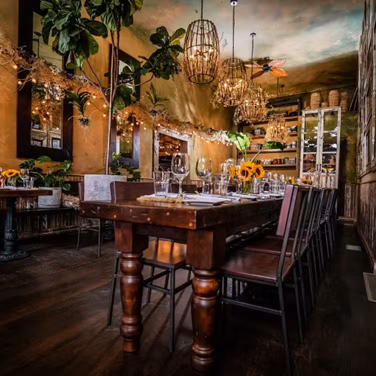 Photo credit: opentable