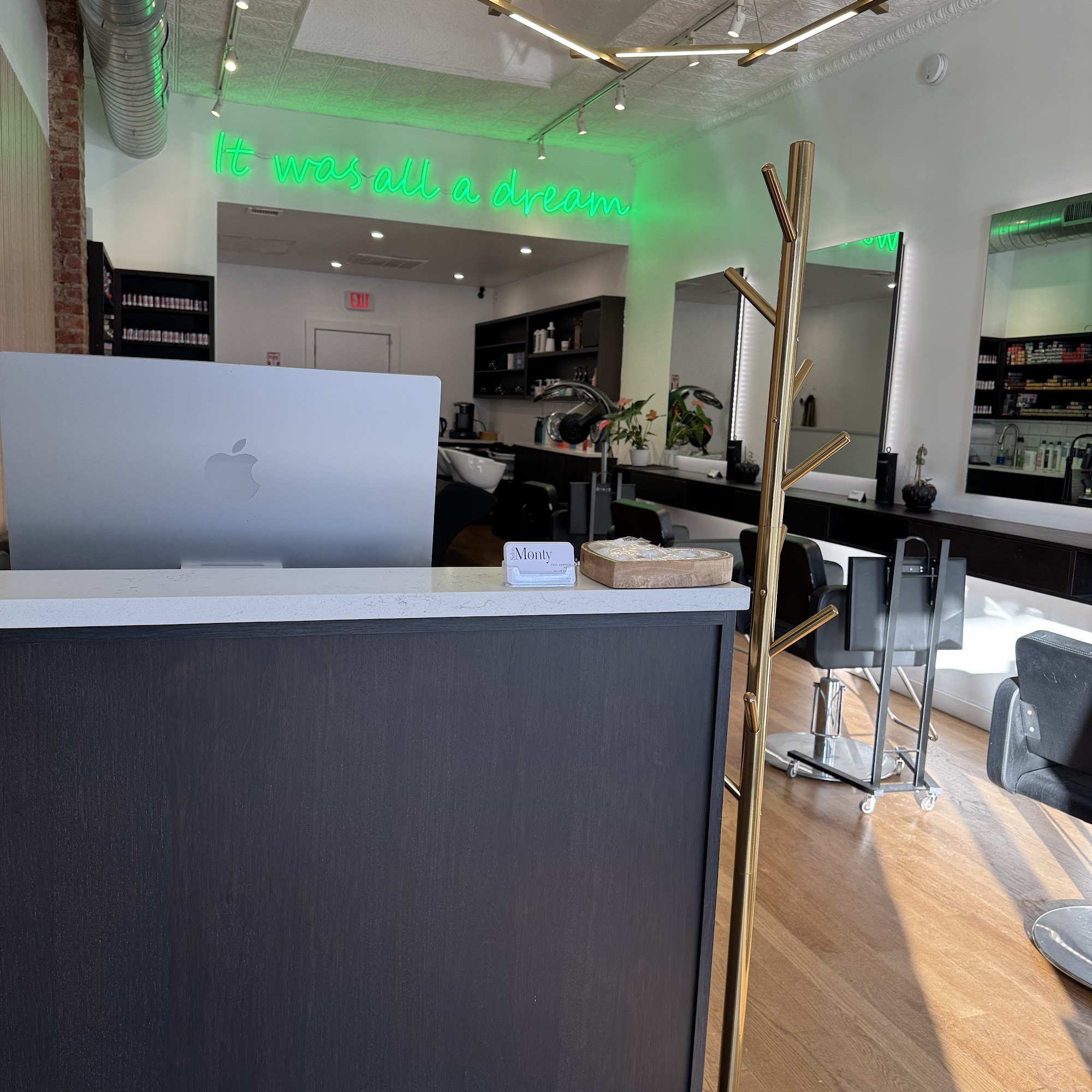Salon Monty 195a Bellevue Ave, Montclair New Jersey 07043