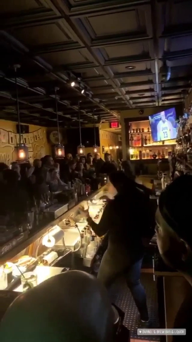 Barrel & Brew Craft Bar, Kitchen & Spirits New Milford