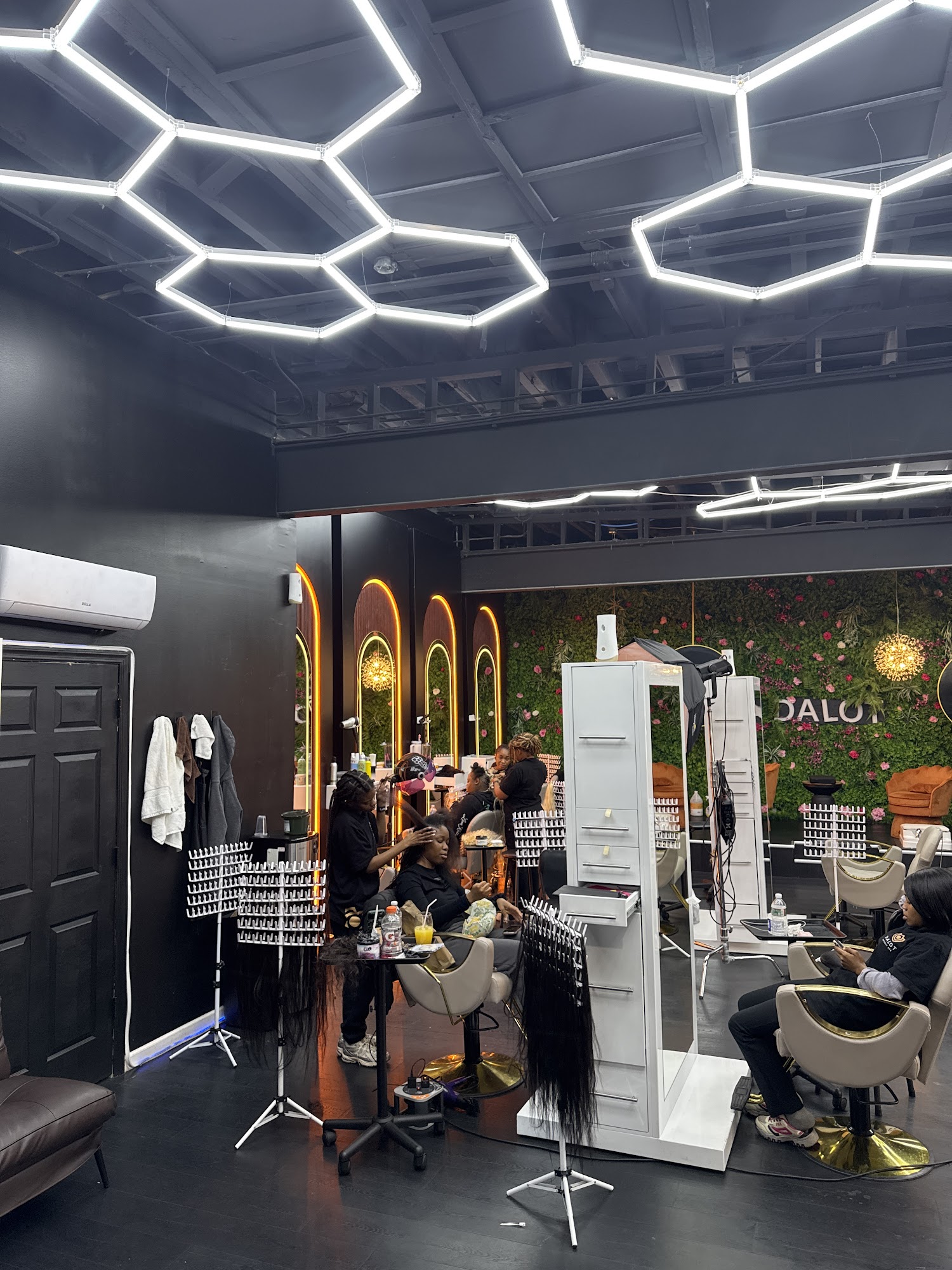 Dalot Beauty Spa 676 S 14th St, Newark New Jersey 07103