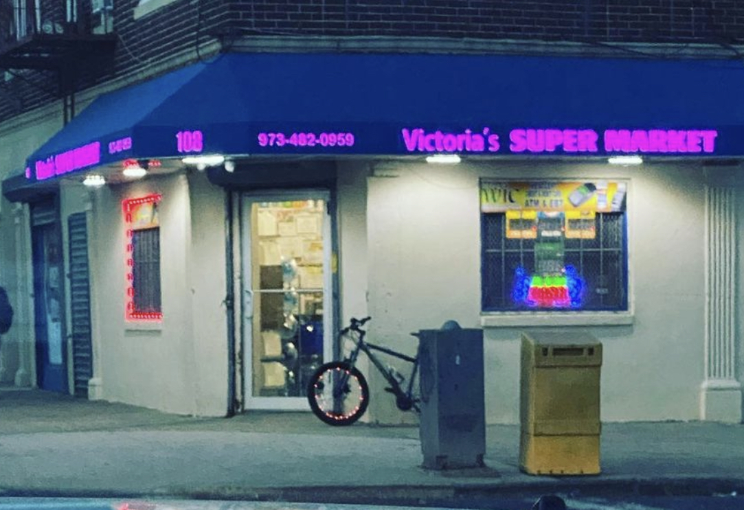 Victoria's Super Market Newark