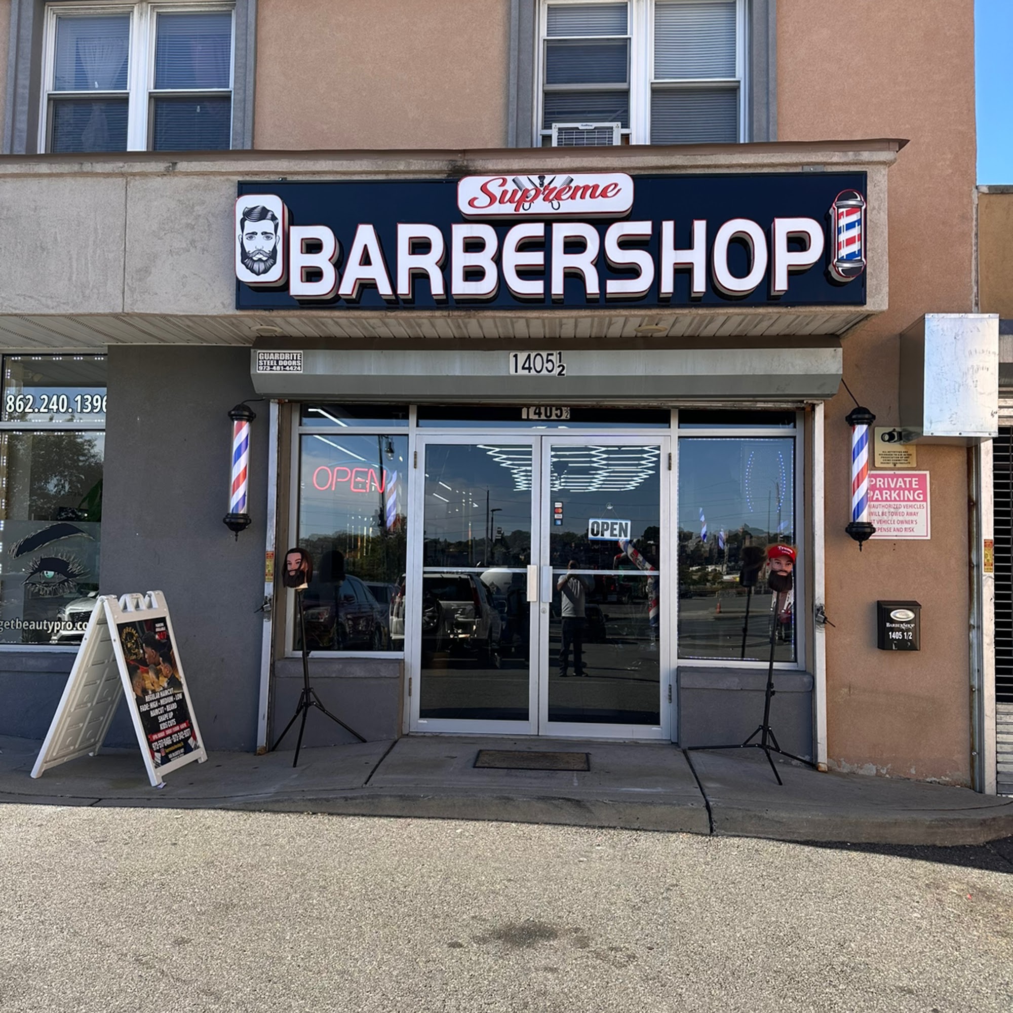Supreme barber shop 1405 McCarter Hwy, Newark New Jersey 07104
