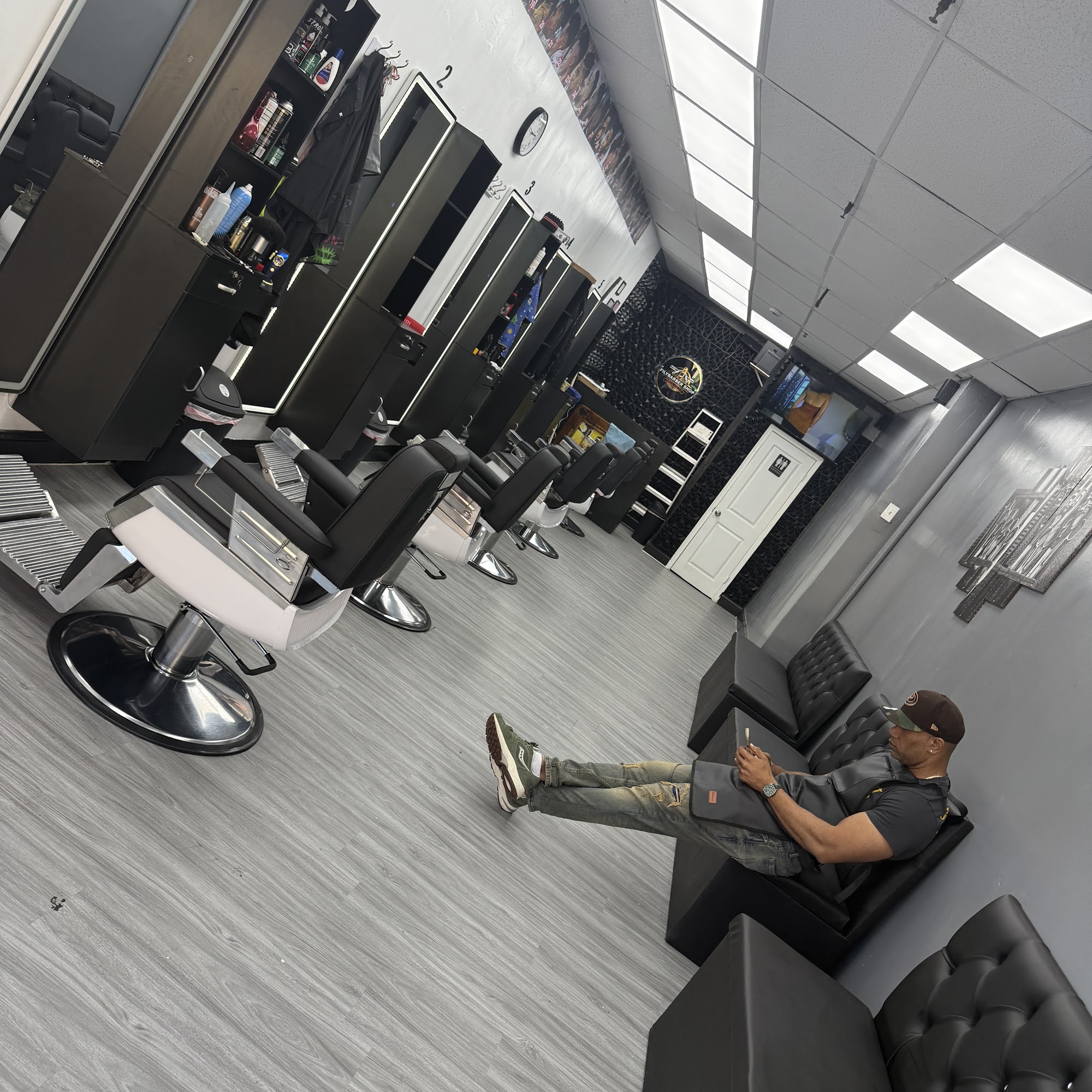 Fily barber shop 750 S Orange Ave, Newark New Jersey 07106