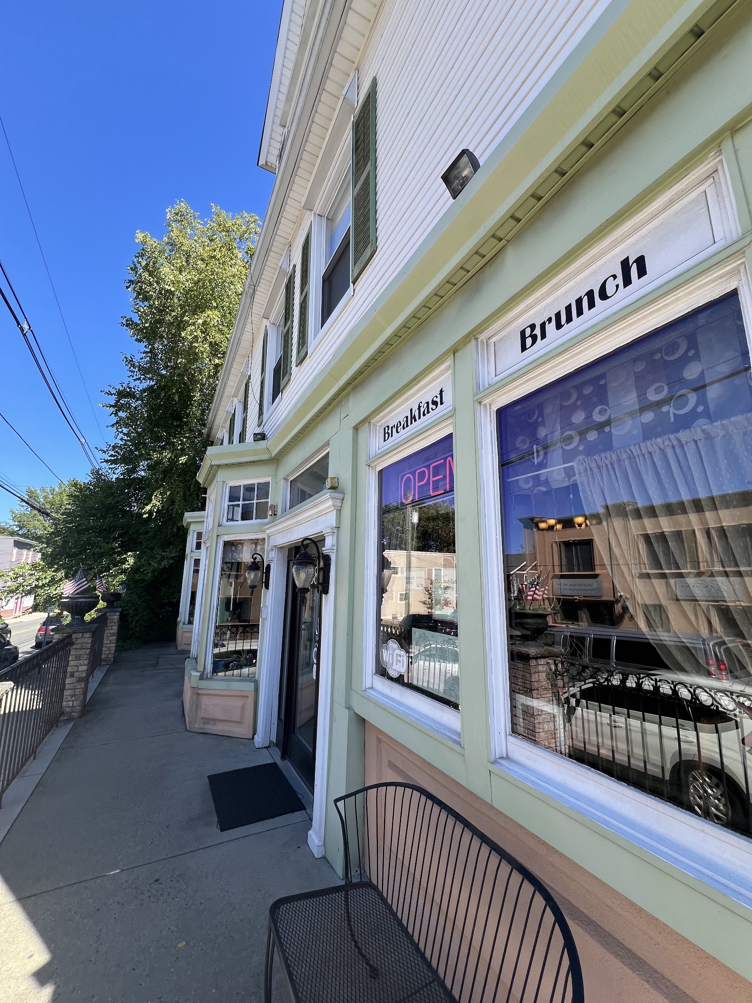 Chestnut Cafe & Eatery Nutley