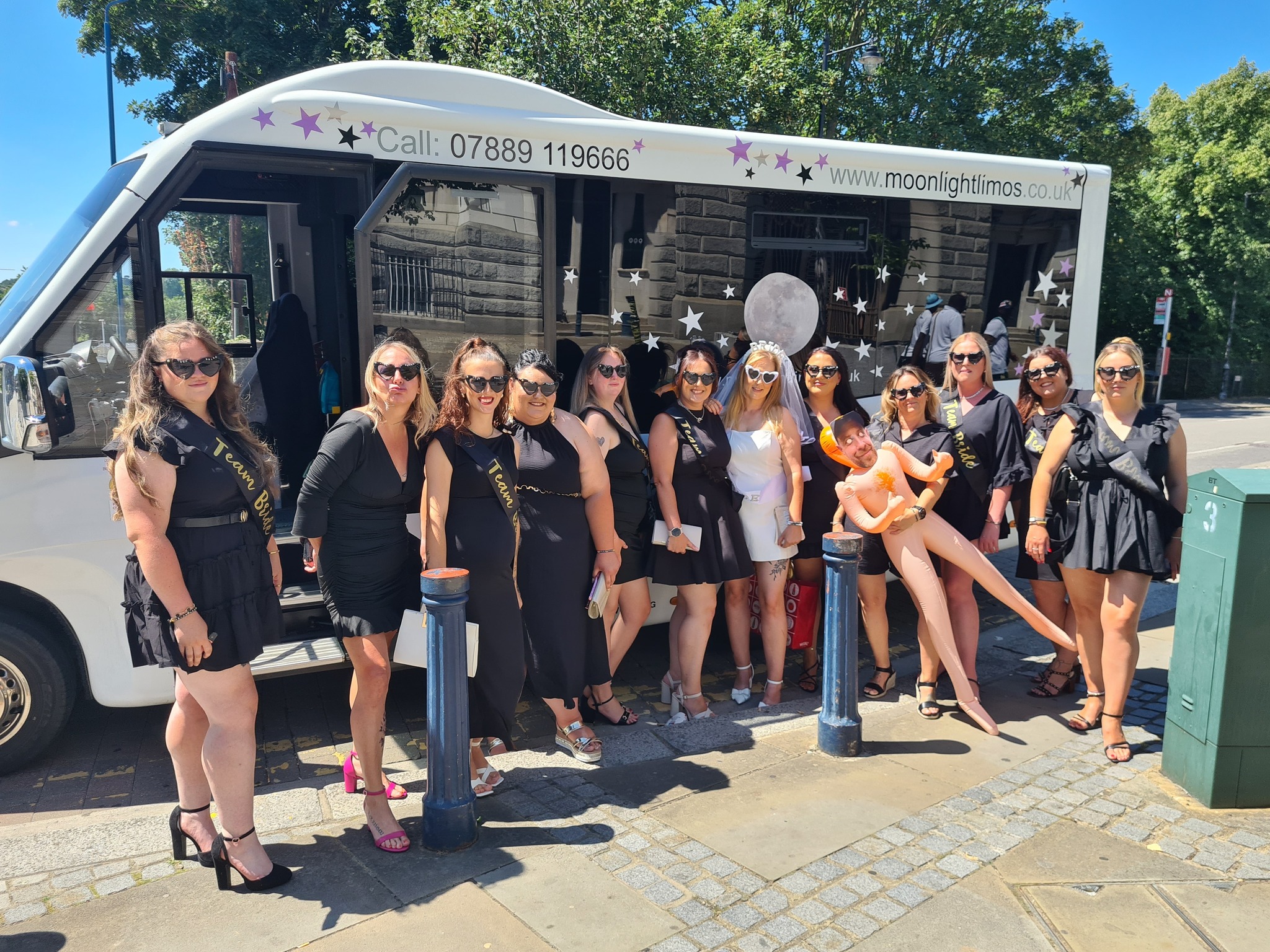 Moonlight Limo & Party Bus