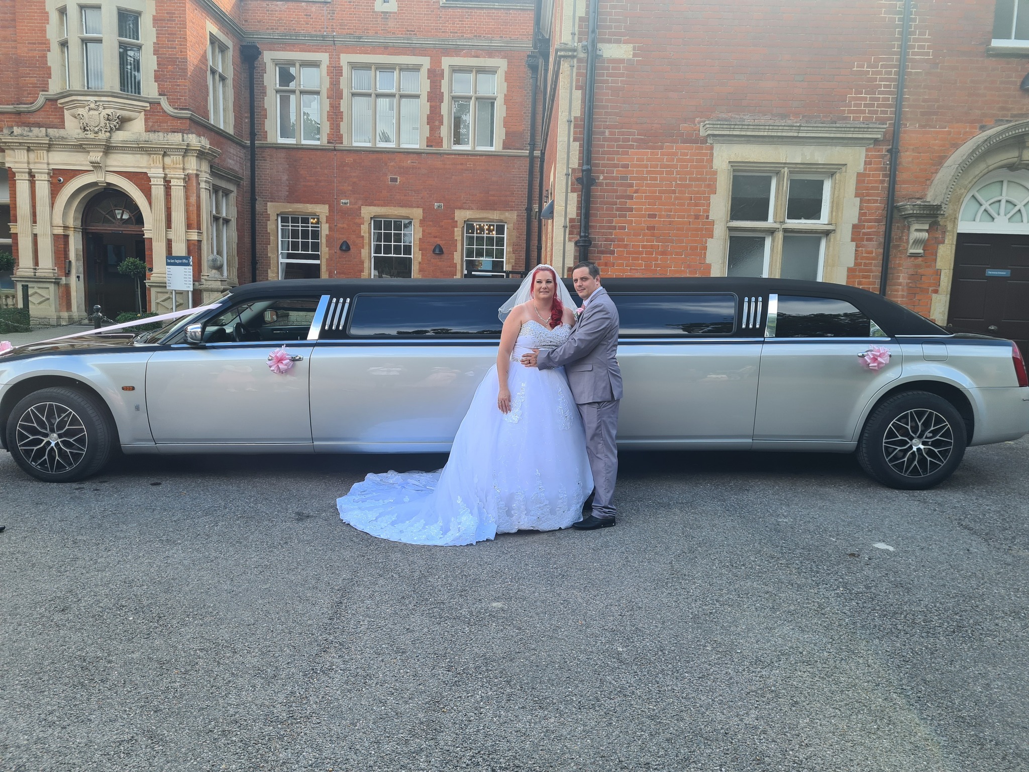 Moonlight Limo & Party Bus