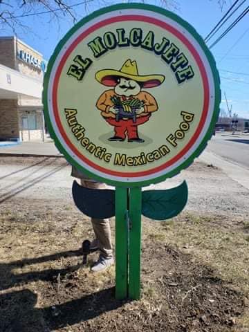 El Molcajete Riverdale